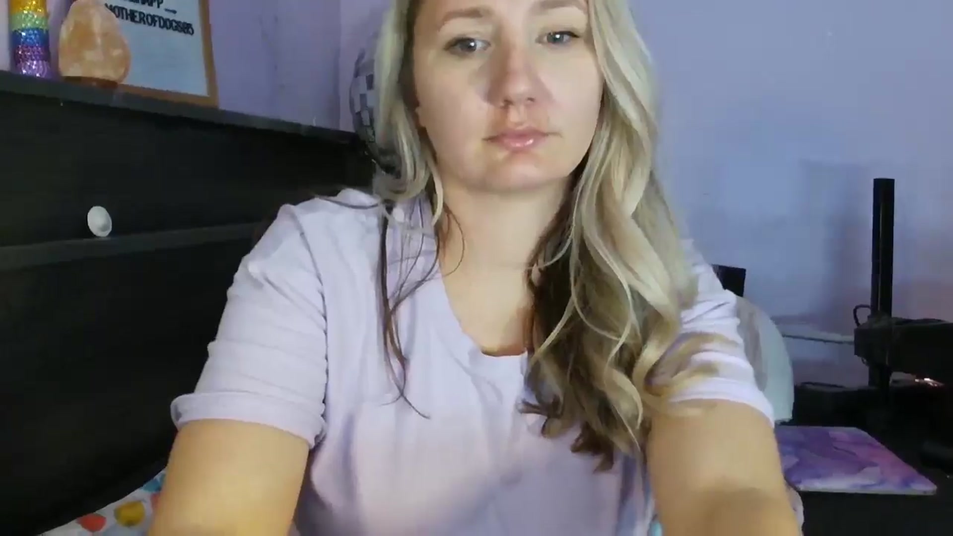 Gallery image thumbnail from EmmaHaze's myfreecams stream on, 03/07/2025, 06:53 image 17 of 20