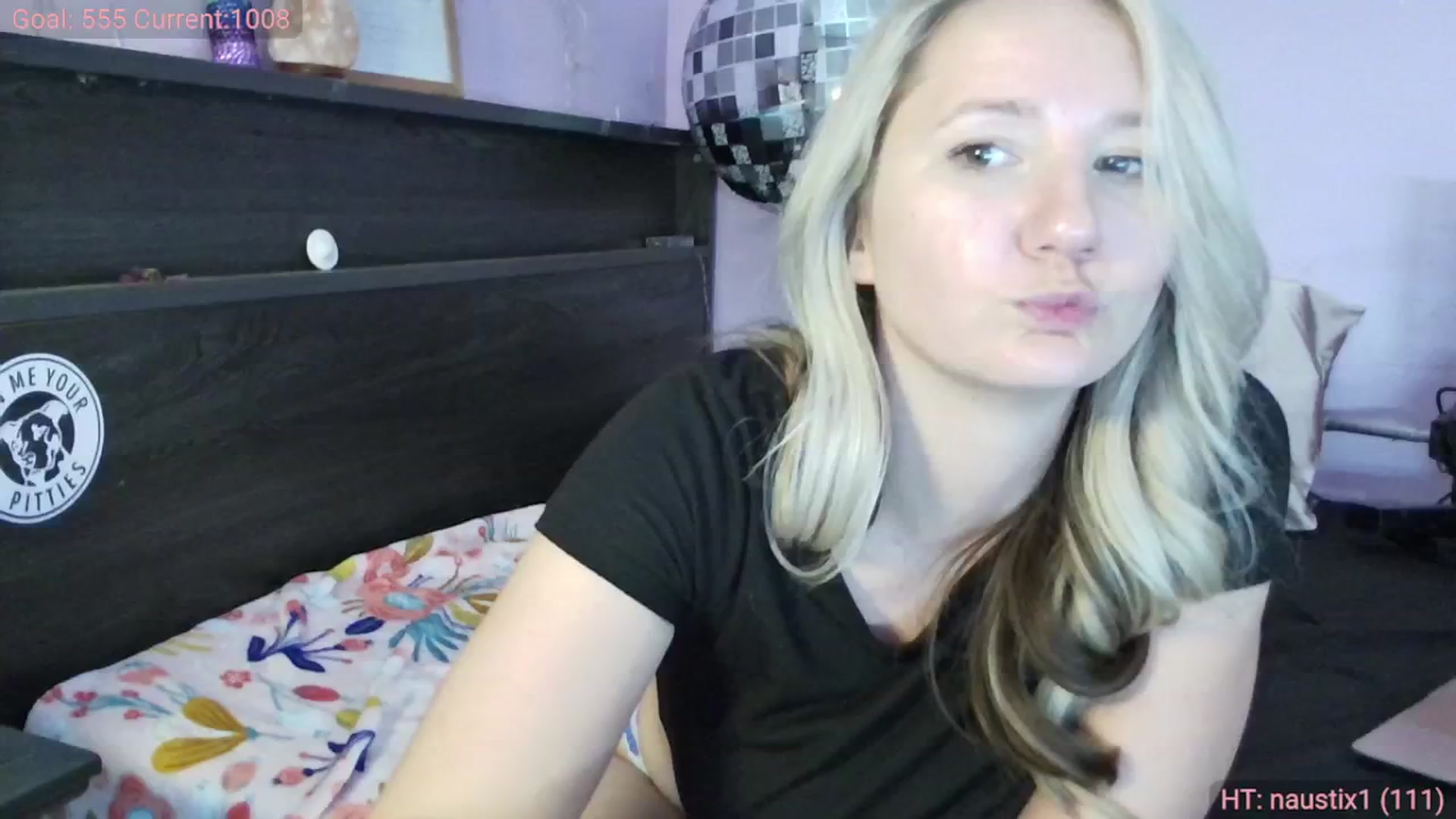Gallery image thumbnail from EmmaHaze's myfreecams stream on, 03/08/2025, 08:10 image 12 of 20