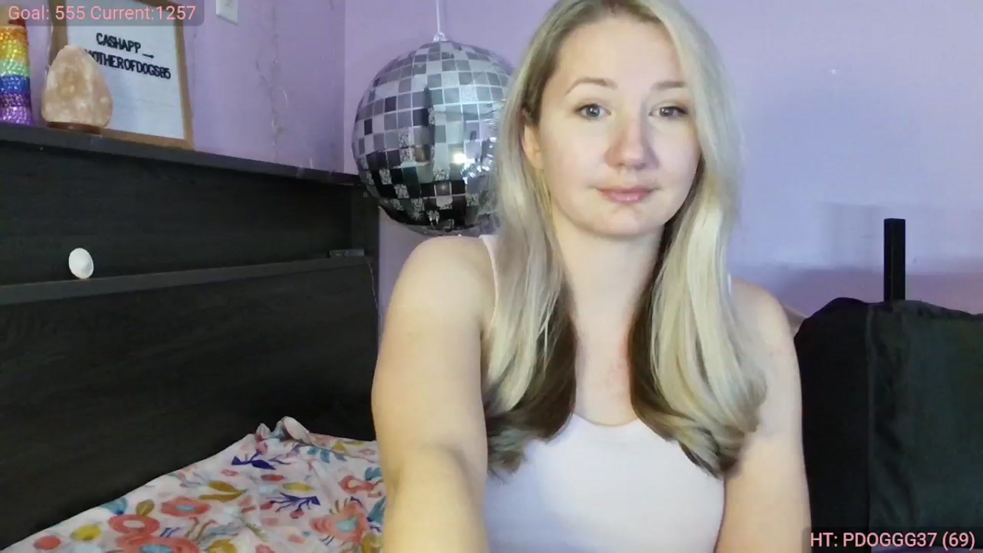 Gallery image thumbnail from EmmaHaze's myfreecams stream on, 03/10/2025, 03:24 image 2 of 20