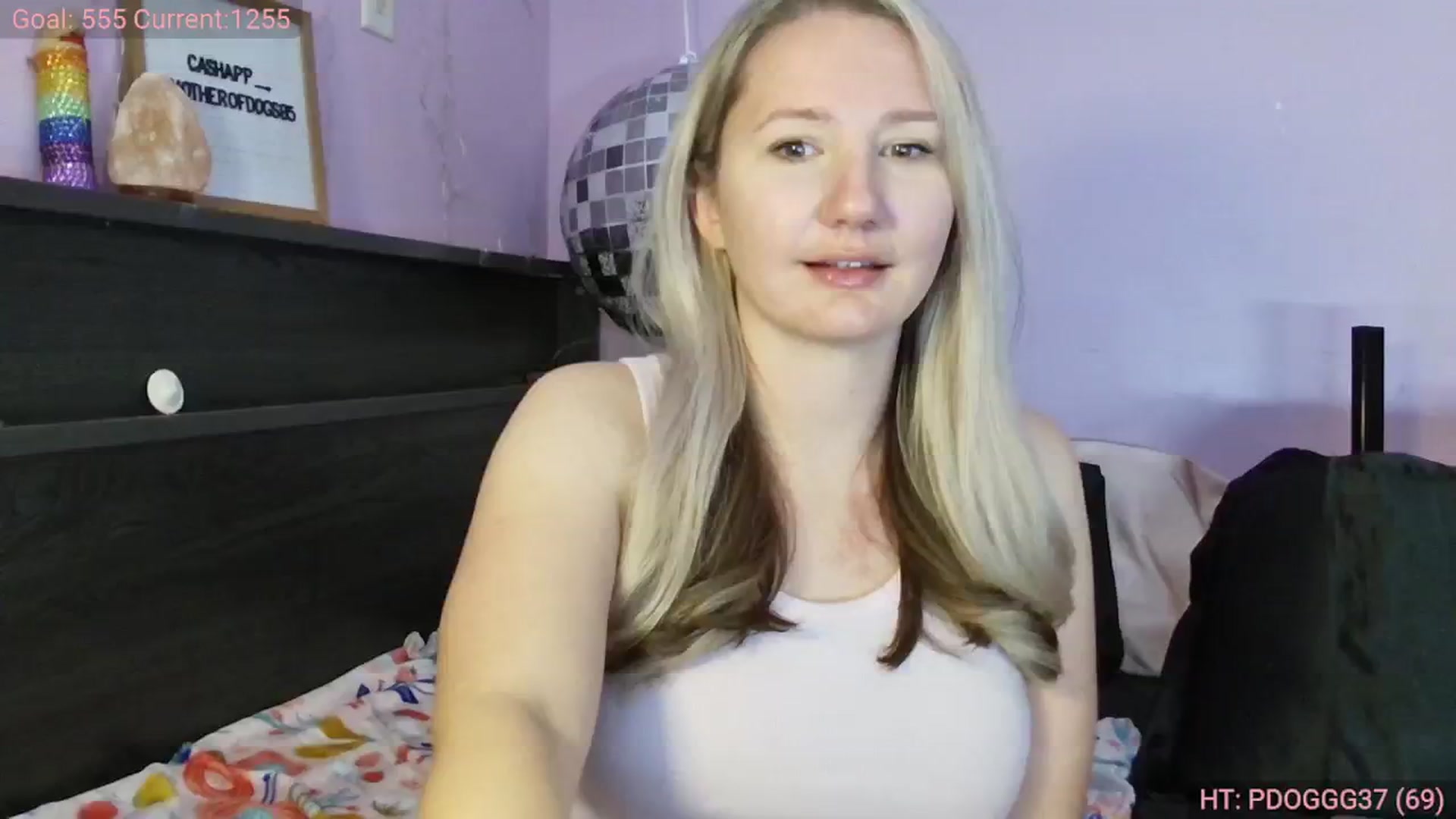 Gallery image thumbnail from EmmaHaze's myfreecams stream on, 03/10/2025, 03:24 image 17 of 20