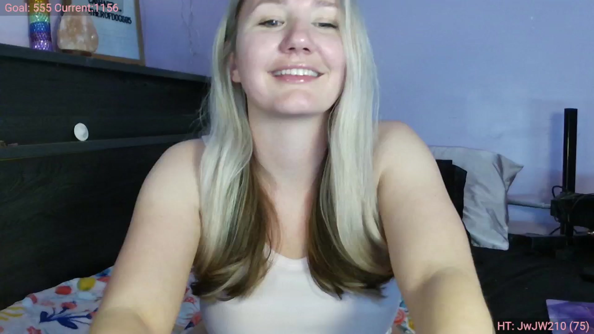 Gallery image thumbnail from EmmaHaze's myfreecams stream on, 03/10/2025, 04:15 image 14 of 20