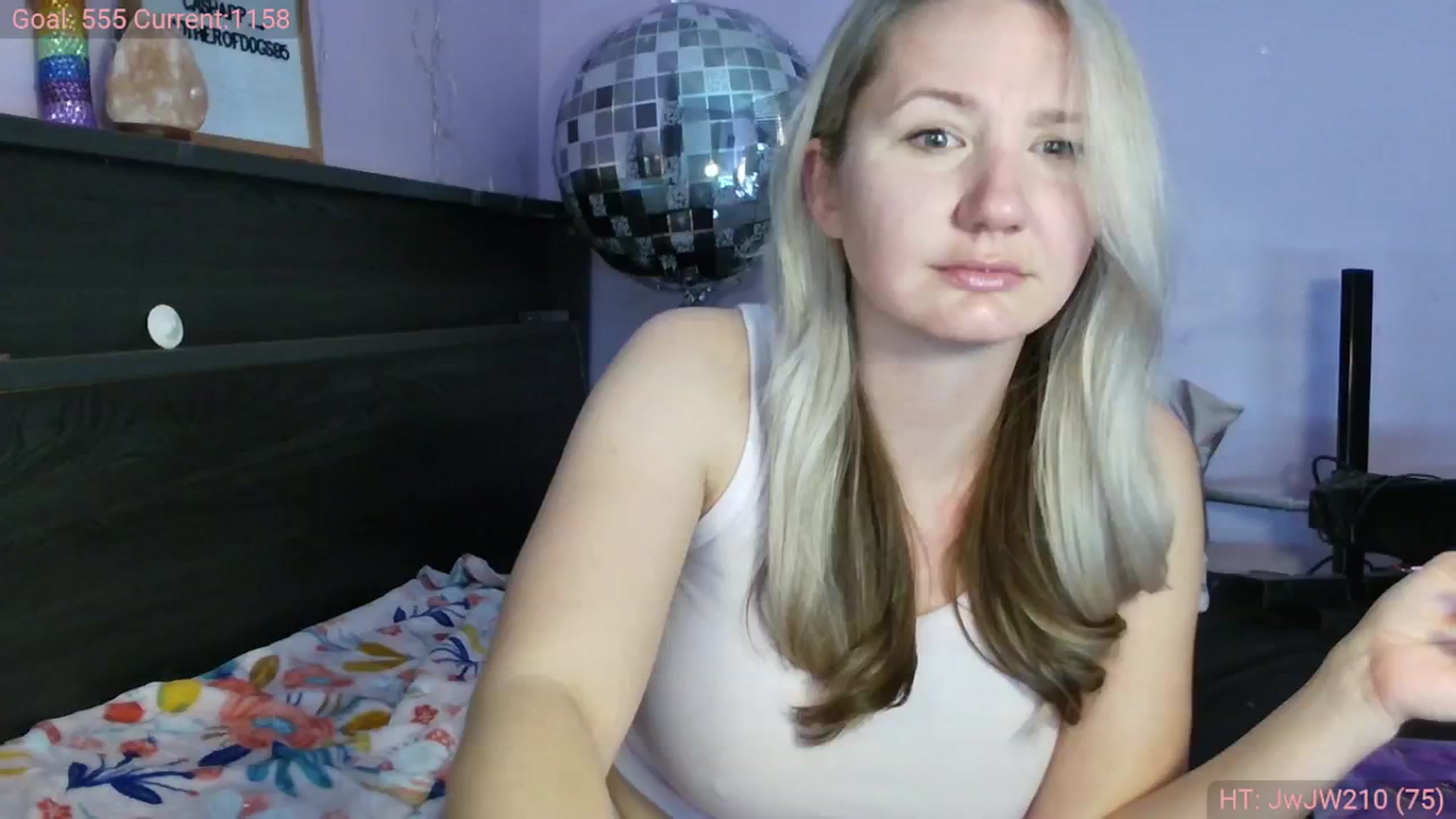 Gallery image thumbnail from EmmaHaze's myfreecams stream on, 03/10/2025, 04:15 image 20 of 20