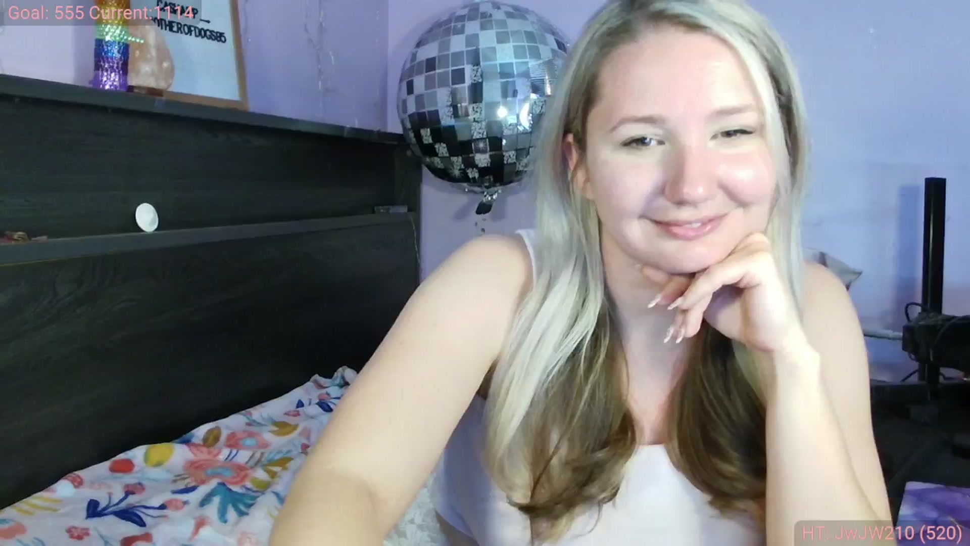 Gallery image thumbnail from EmmaHaze's myfreecams stream on, 03/10/2025, 07:23 image 2 of 20
