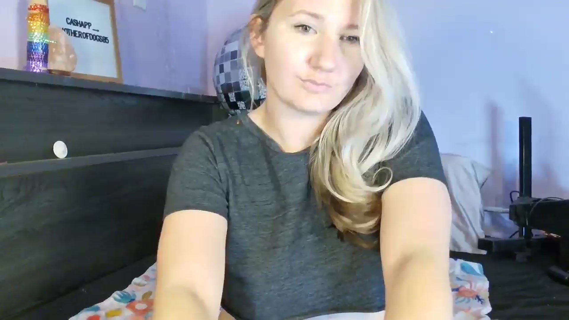 Gallery image thumbnail from EmmaHaze's myfreecams stream on, 03/12/2025, 03:35 image 7 of 20