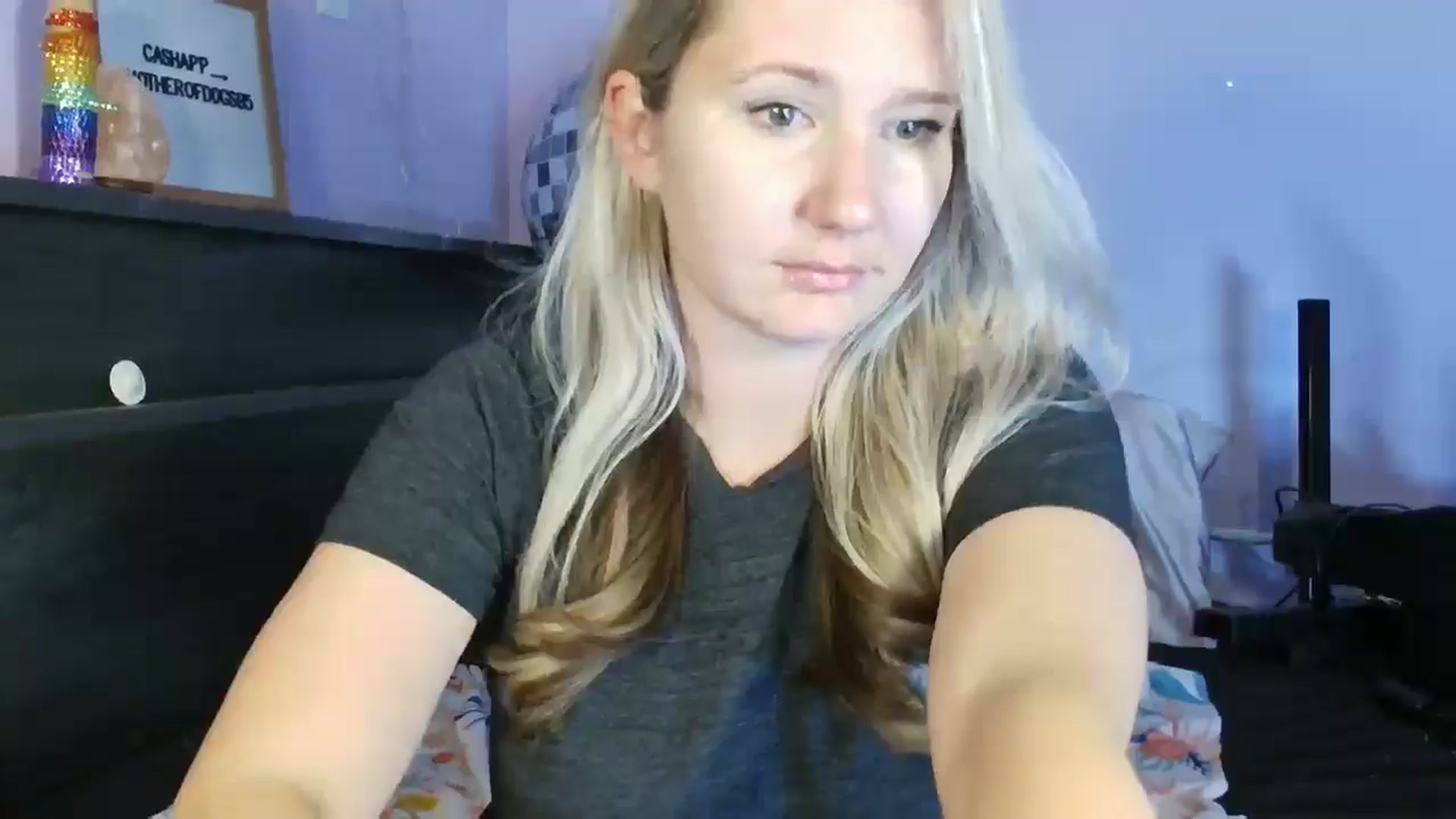 Gallery image thumbnail from EmmaHaze's myfreecams stream on, 03/12/2025, 03:35 image 19 of 20