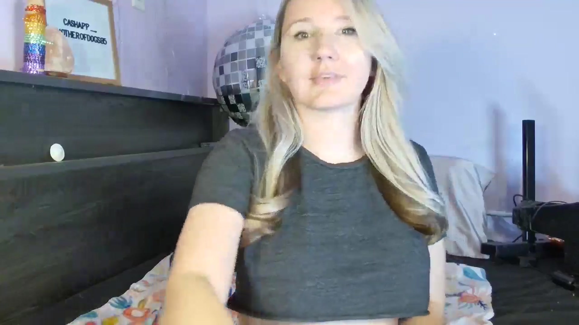 Gallery image thumbnail from EmmaHaze's myfreecams stream on, 03/12/2025, 03:35 image 11 of 20
