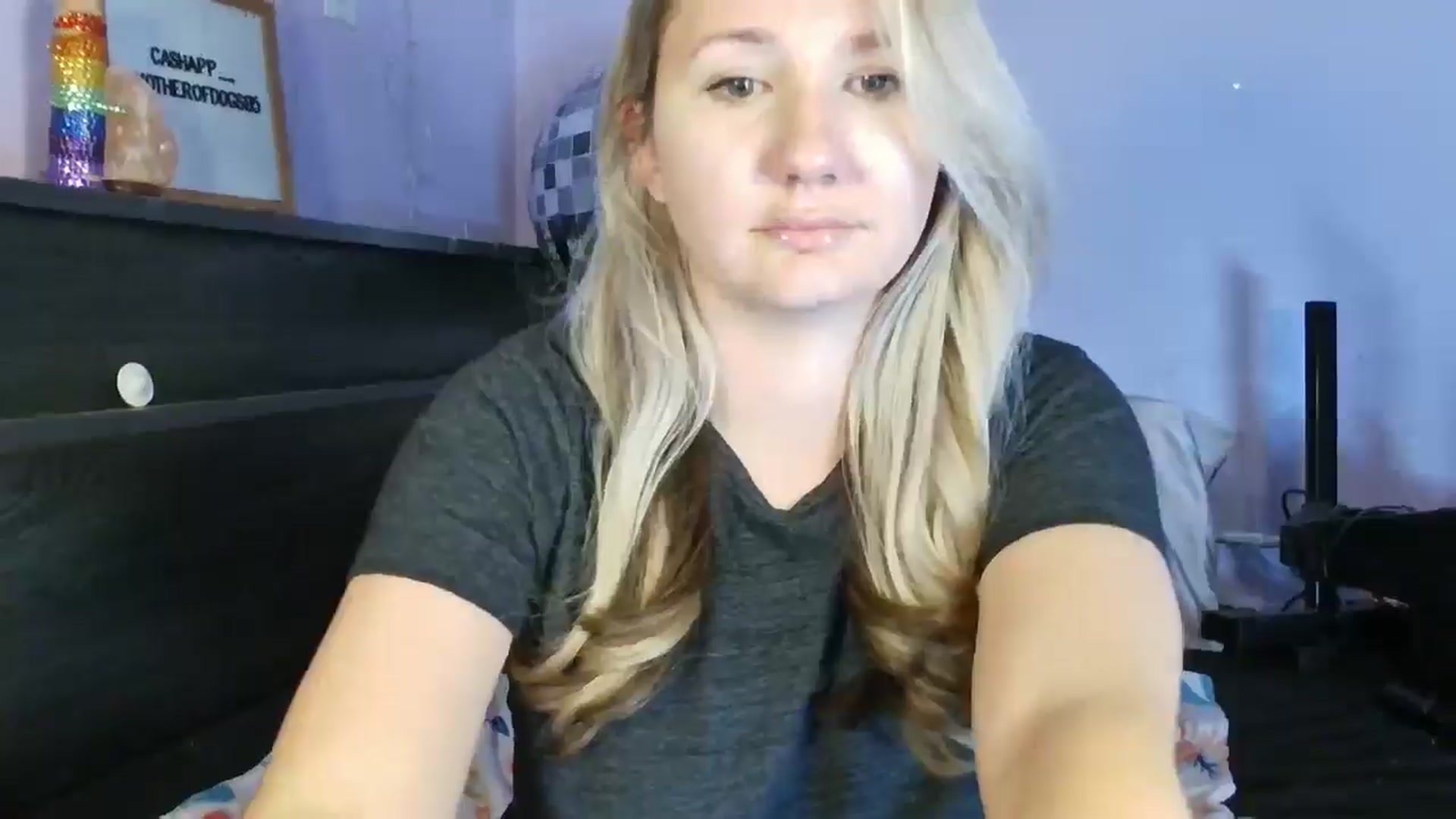 Gallery image thumbnail from EmmaHaze's myfreecams stream on, 03/12/2025, 03:35 image 14 of 20