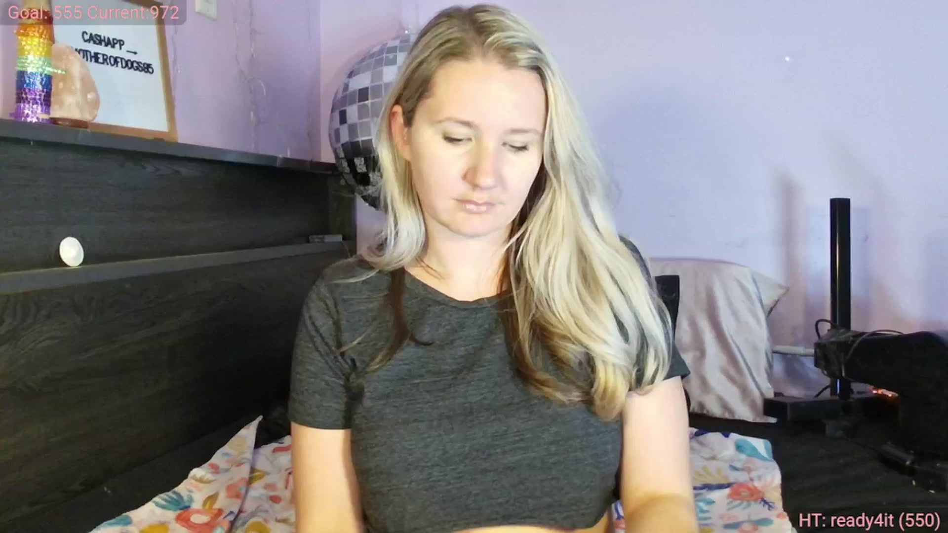 Gallery image thumbnail from EmmaHaze's myfreecams stream on, 03/12/2025, 04:53 image 4 of 20