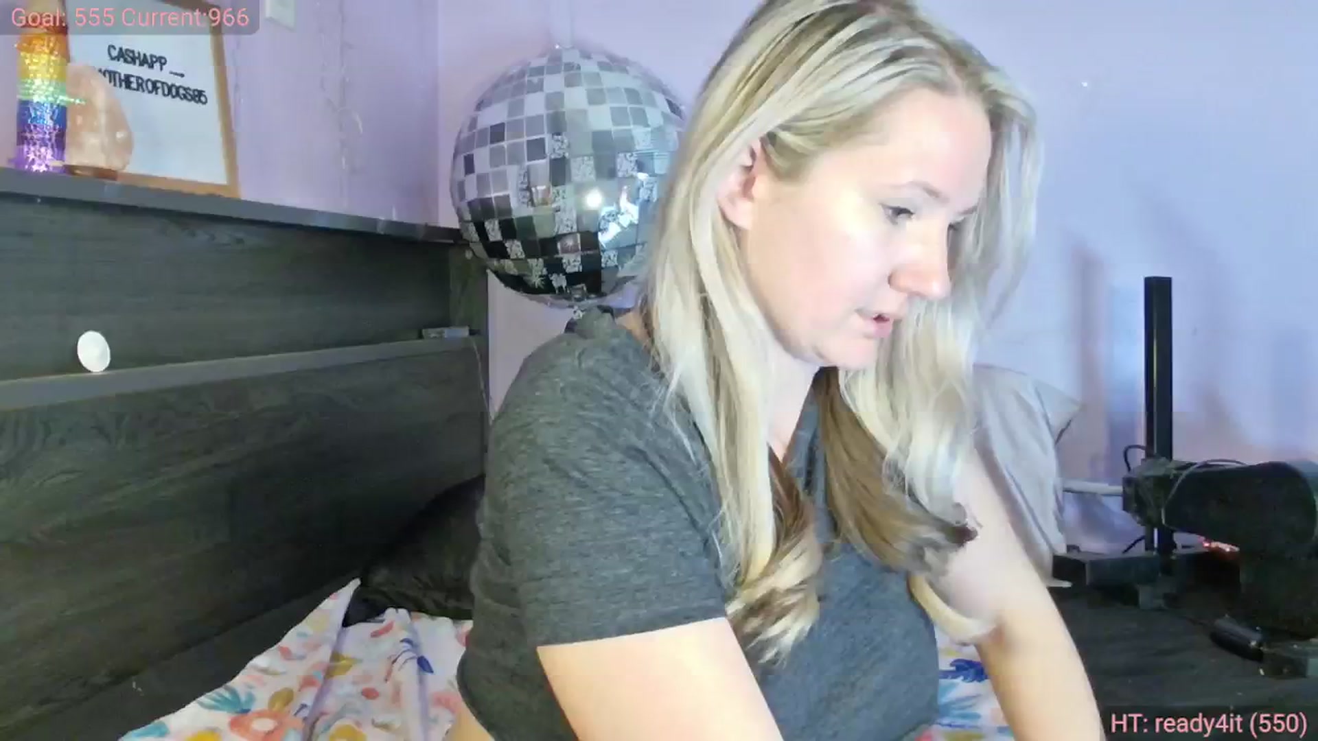 Gallery image thumbnail from EmmaHaze's myfreecams stream on, 03/12/2025, 04:53 image 8 of 20