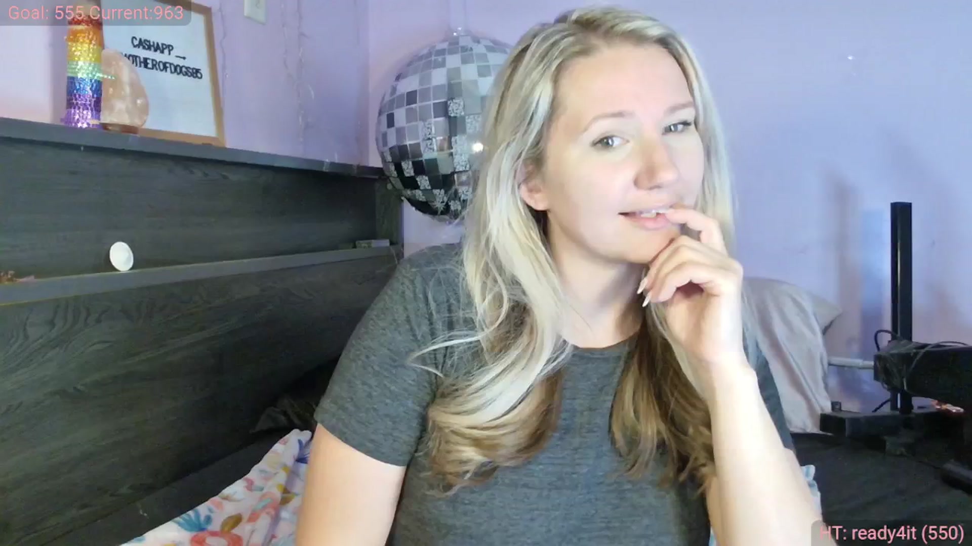 Gallery image thumbnail from EmmaHaze's myfreecams stream on, 03/12/2025, 04:53 image 19 of 20