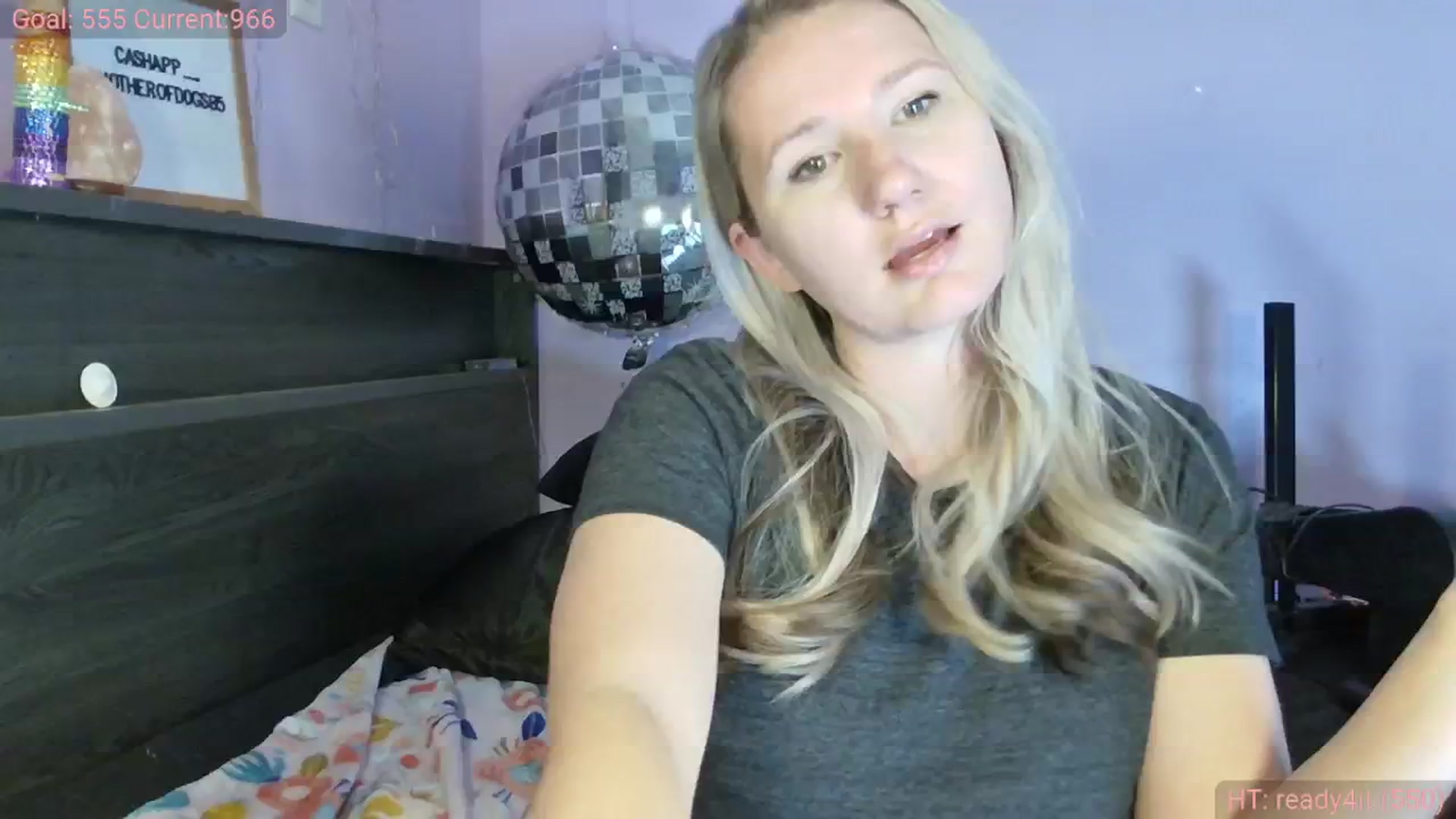Gallery image thumbnail from EmmaHaze's myfreecams stream on, 03/12/2025, 04:53 image 6 of 20