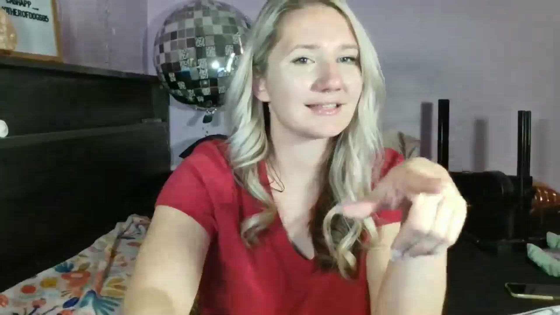 Gallery image thumbnail from EmmaHaze's myfreecams stream on, 03/13/2025, 04:04 image 19 of 20