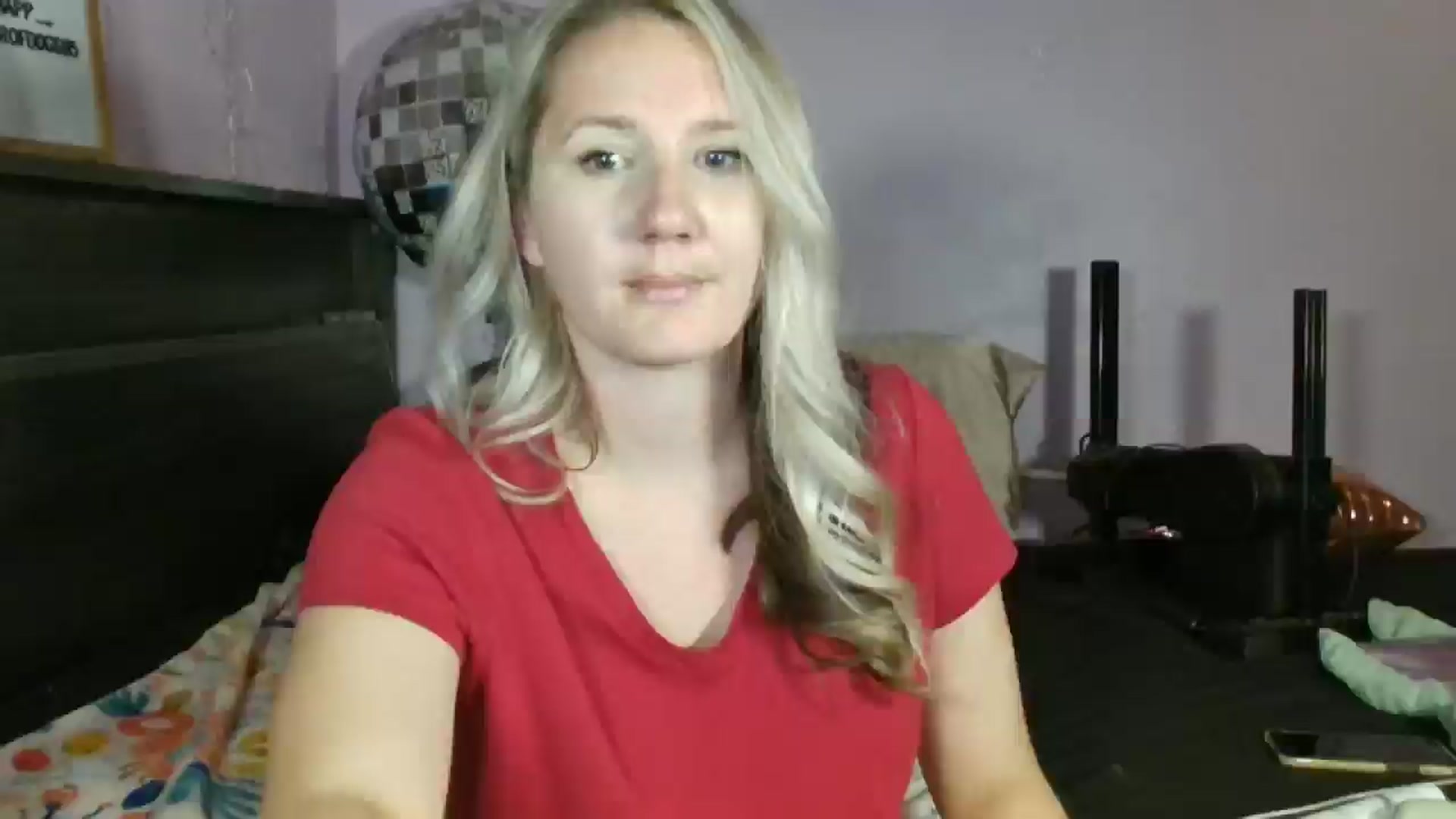 Gallery image thumbnail from EmmaHaze's myfreecams stream on, 03/13/2025, 04:04 image 9 of 20