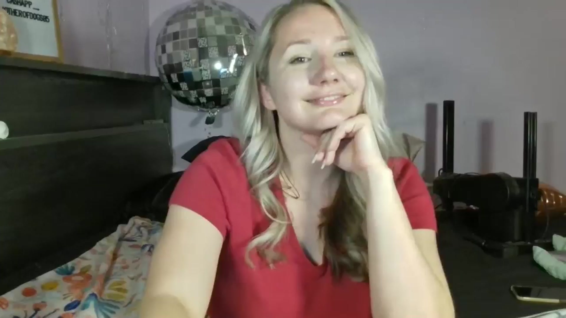 Gallery image thumbnail from EmmaHaze's myfreecams stream on, 03/13/2025, 04:04 image 20 of 20