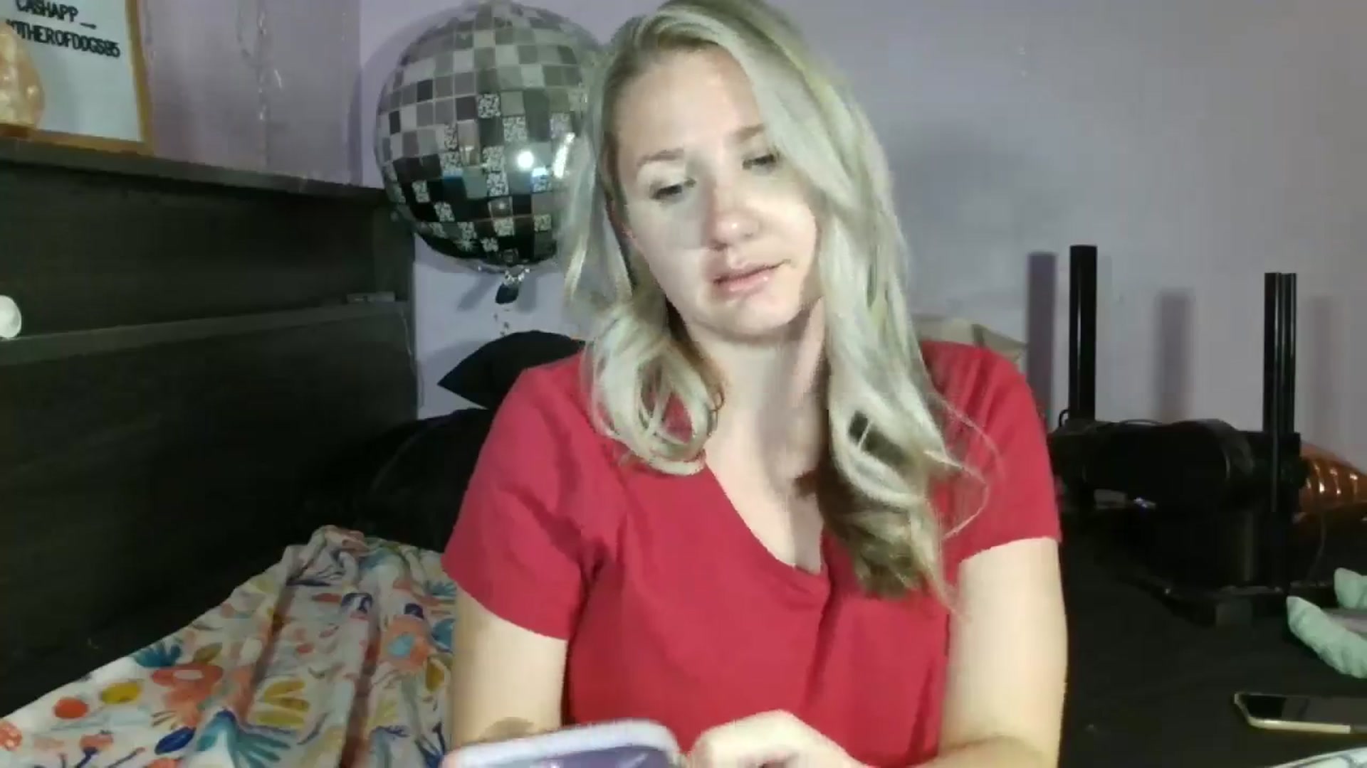 Gallery image thumbnail from EmmaHaze's myfreecams stream on, 03/13/2025, 04:04 image 15 of 20