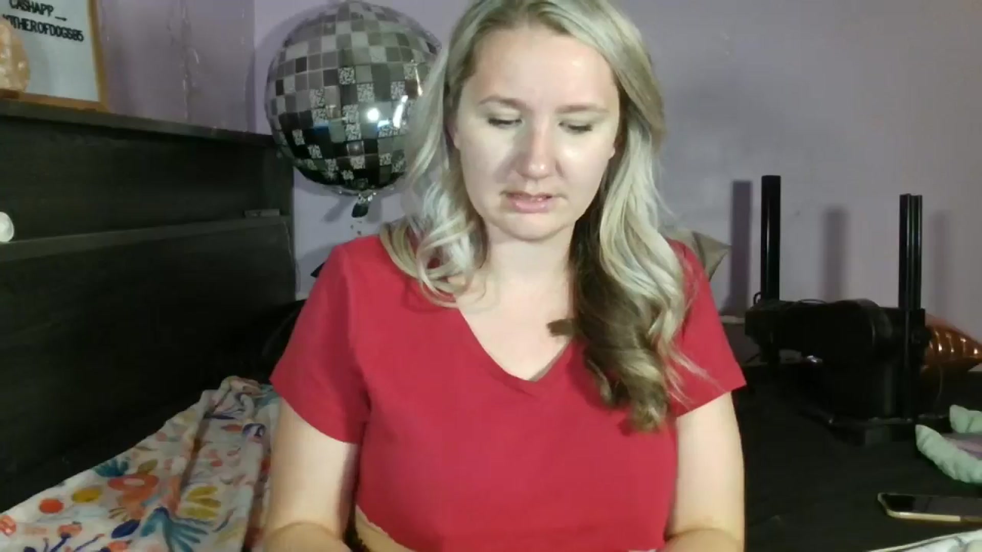 Gallery image thumbnail from EmmaHaze's myfreecams stream on, 03/13/2025, 04:04 image 13 of 20