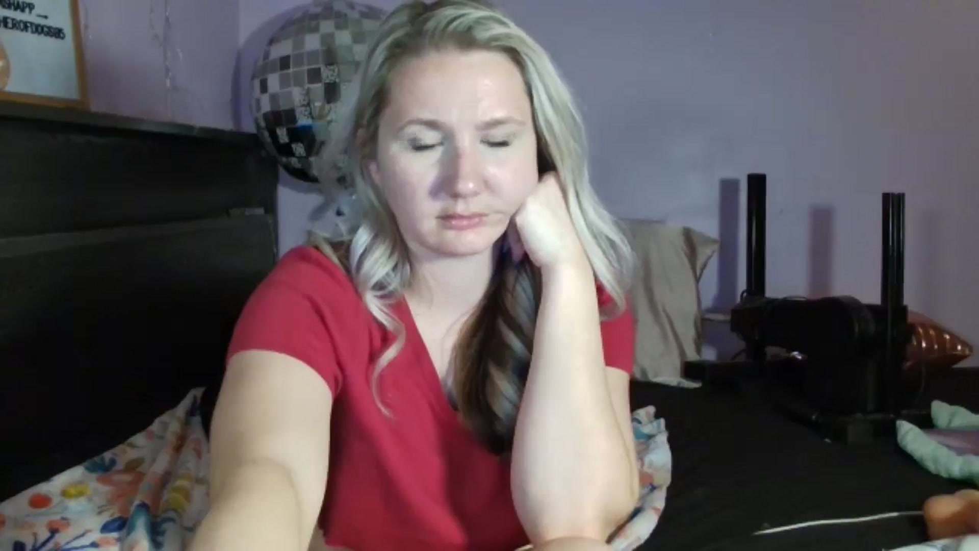 Gallery image thumbnail from EmmaHaze's myfreecams stream on, 03/13/2025, 05:04 image 19 of 20