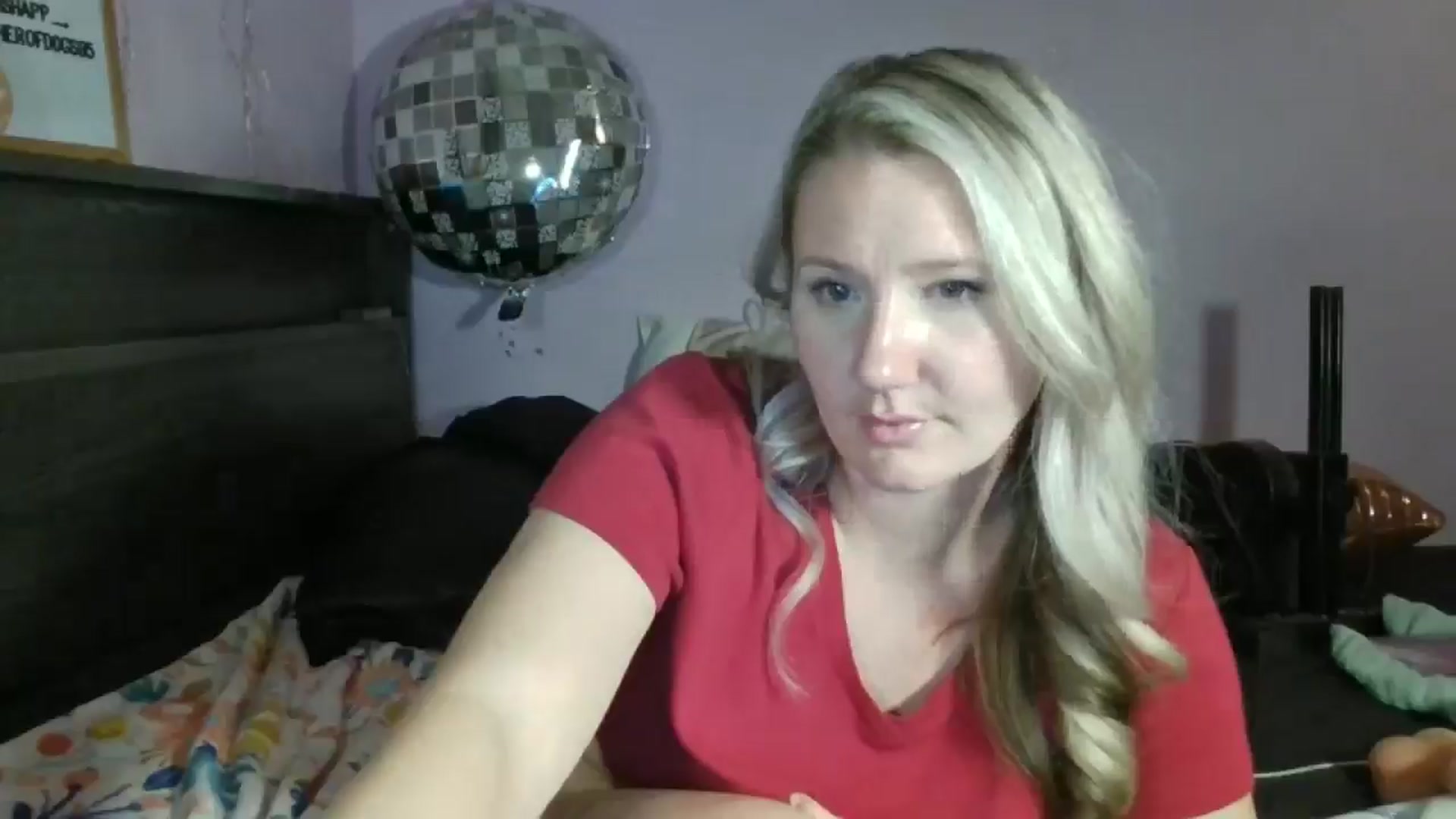 Gallery image thumbnail from EmmaHaze's myfreecams stream on, 03/13/2025, 05:04 image 17 of 20