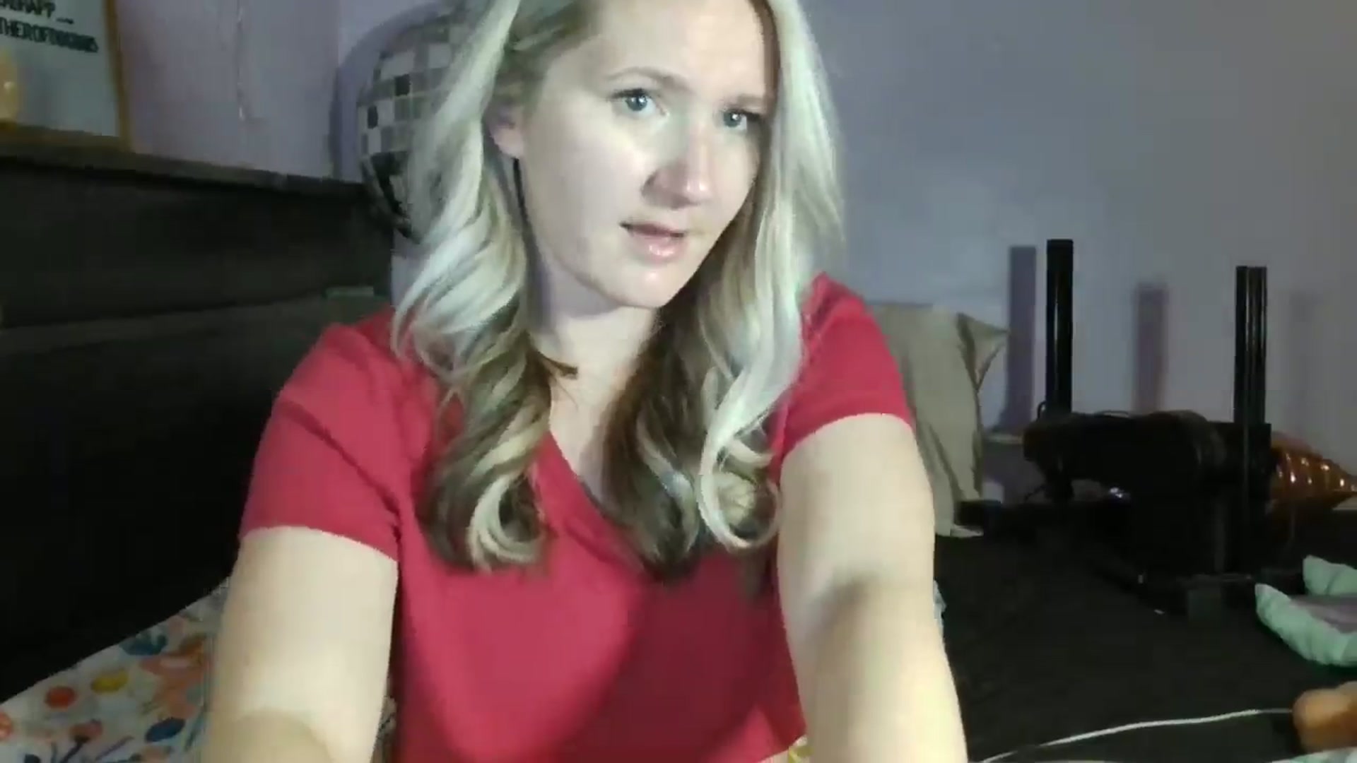 Gallery image thumbnail from EmmaHaze's myfreecams stream on, 03/13/2025, 05:04 image 3 of 20
