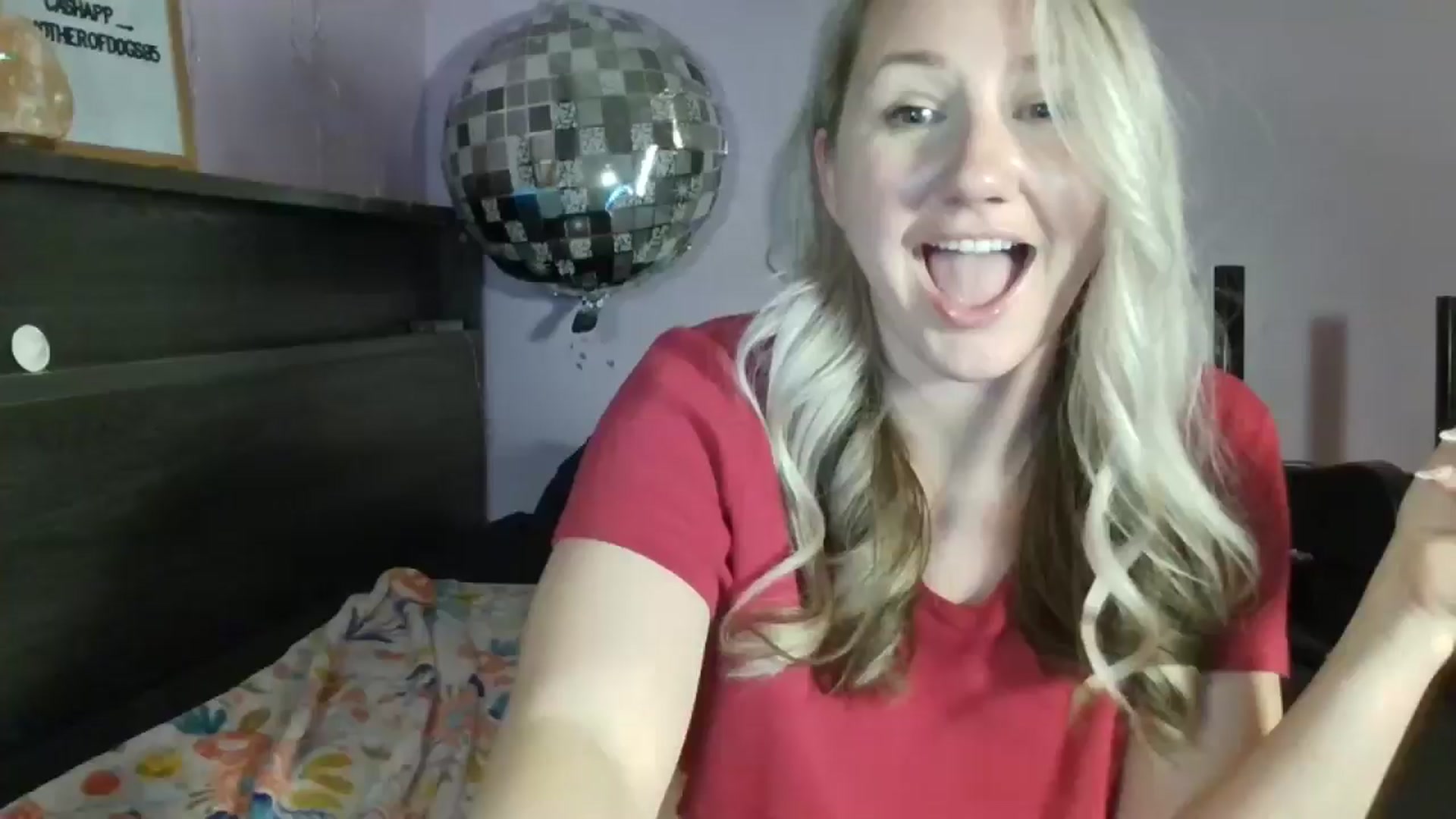 Gallery image thumbnail from EmmaHaze's myfreecams stream on, 03/13/2025, 05:26 image 5 of 20