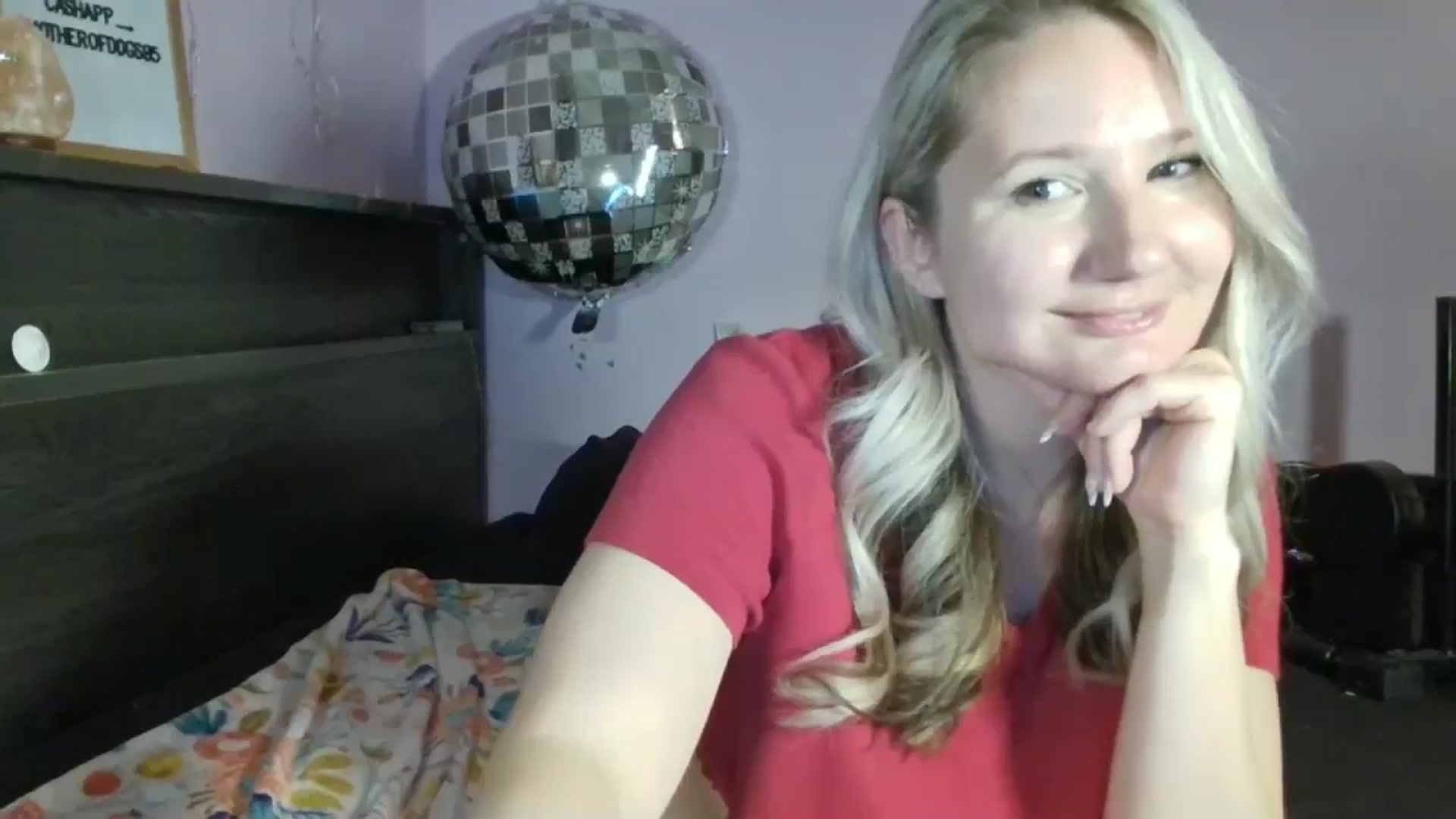 Gallery image thumbnail from EmmaHaze's myfreecams stream on, 03/13/2025, 05:26 image 4 of 20