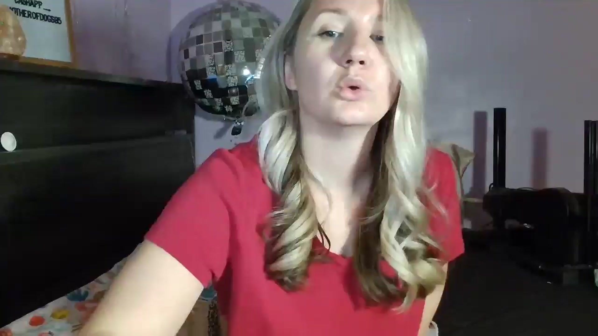 Gallery image thumbnail from EmmaHaze's myfreecams stream on, 03/13/2025, 05:50 image 1 of 20