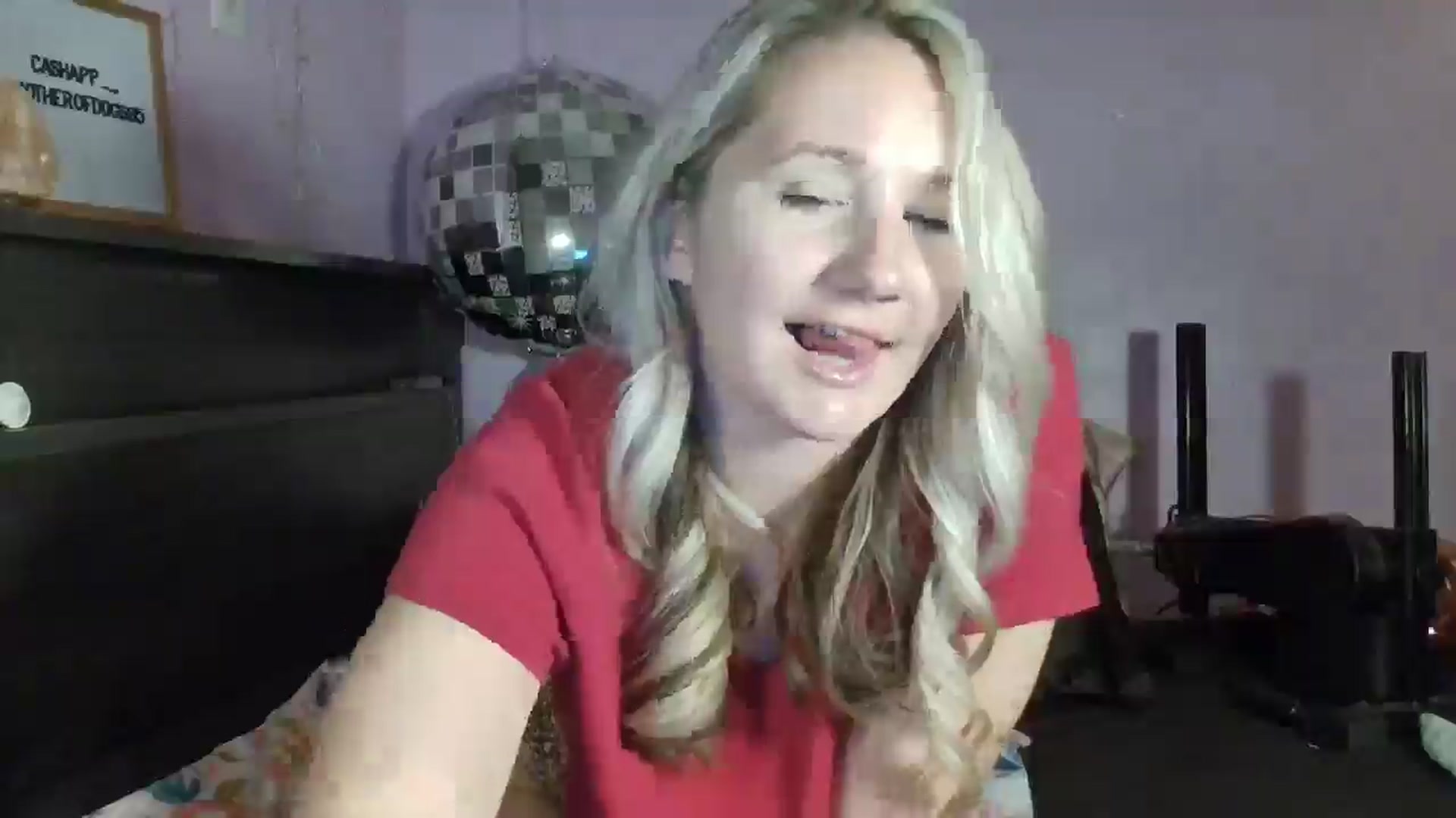 Gallery image thumbnail from EmmaHaze's myfreecams stream on, 03/13/2025, 05:50 image 2 of 20