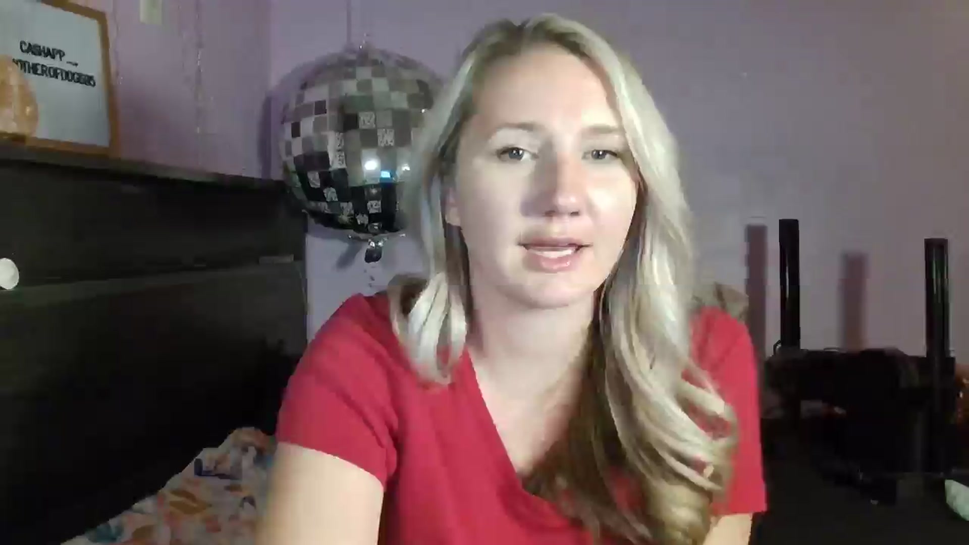 Gallery image thumbnail from EmmaHaze's myfreecams stream on, 03/13/2025, 05:50 image 14 of 20