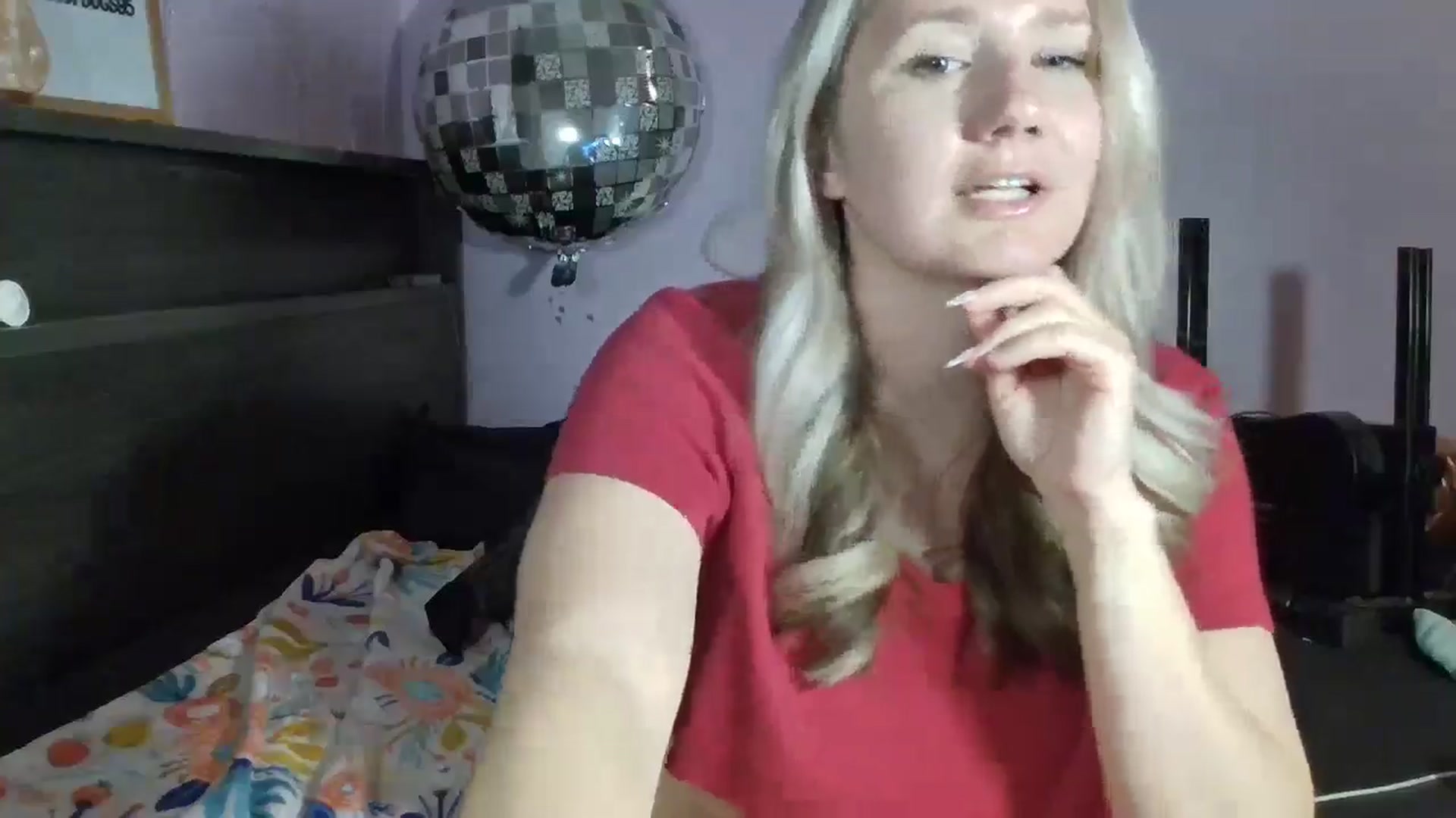 Gallery image thumbnail from EmmaHaze's myfreecams stream on, 03/13/2025, 06:01 image 11 of 20