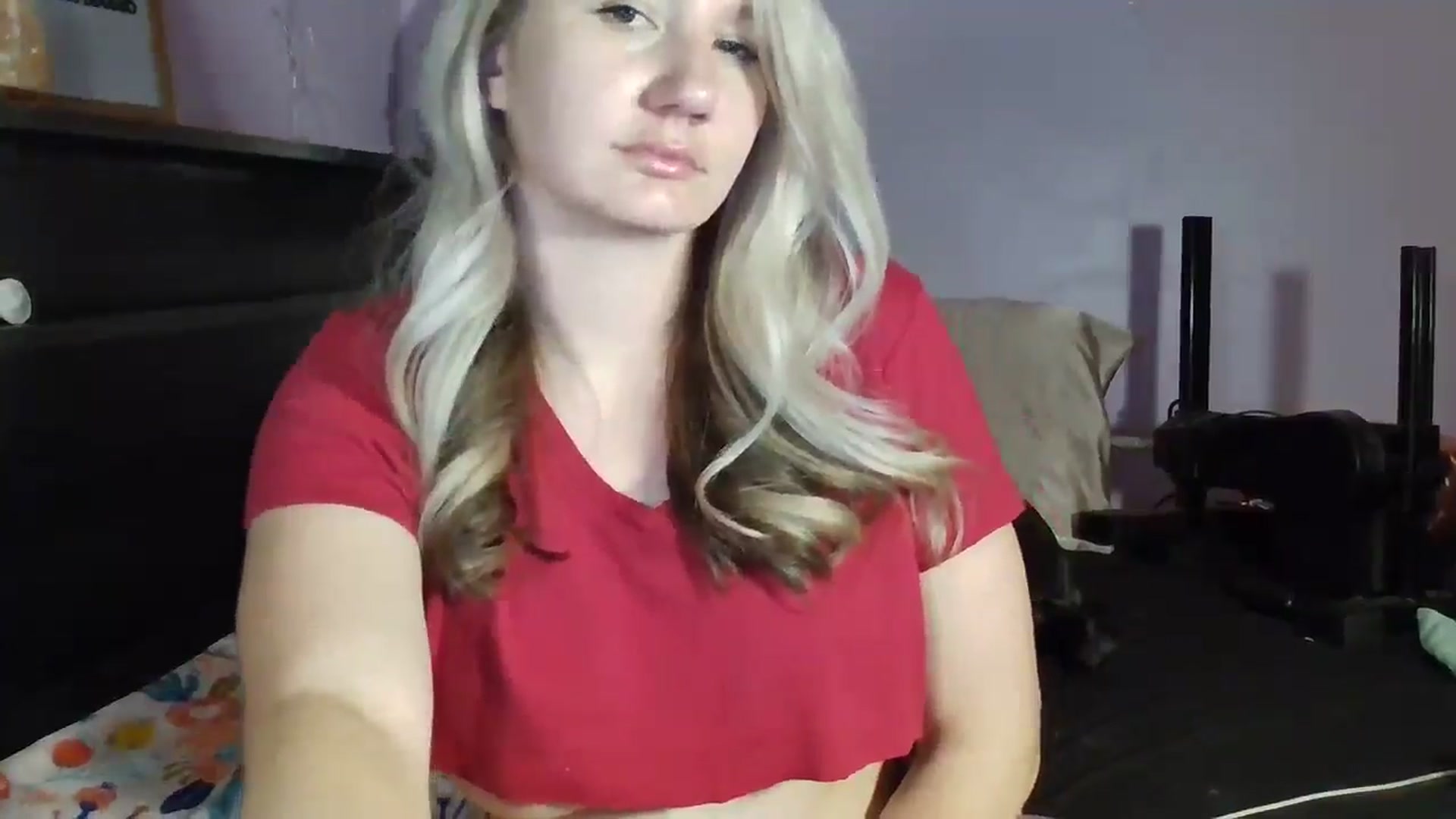 Gallery image thumbnail from EmmaHaze's myfreecams stream on, 03/13/2025, 06:01 image 3 of 20