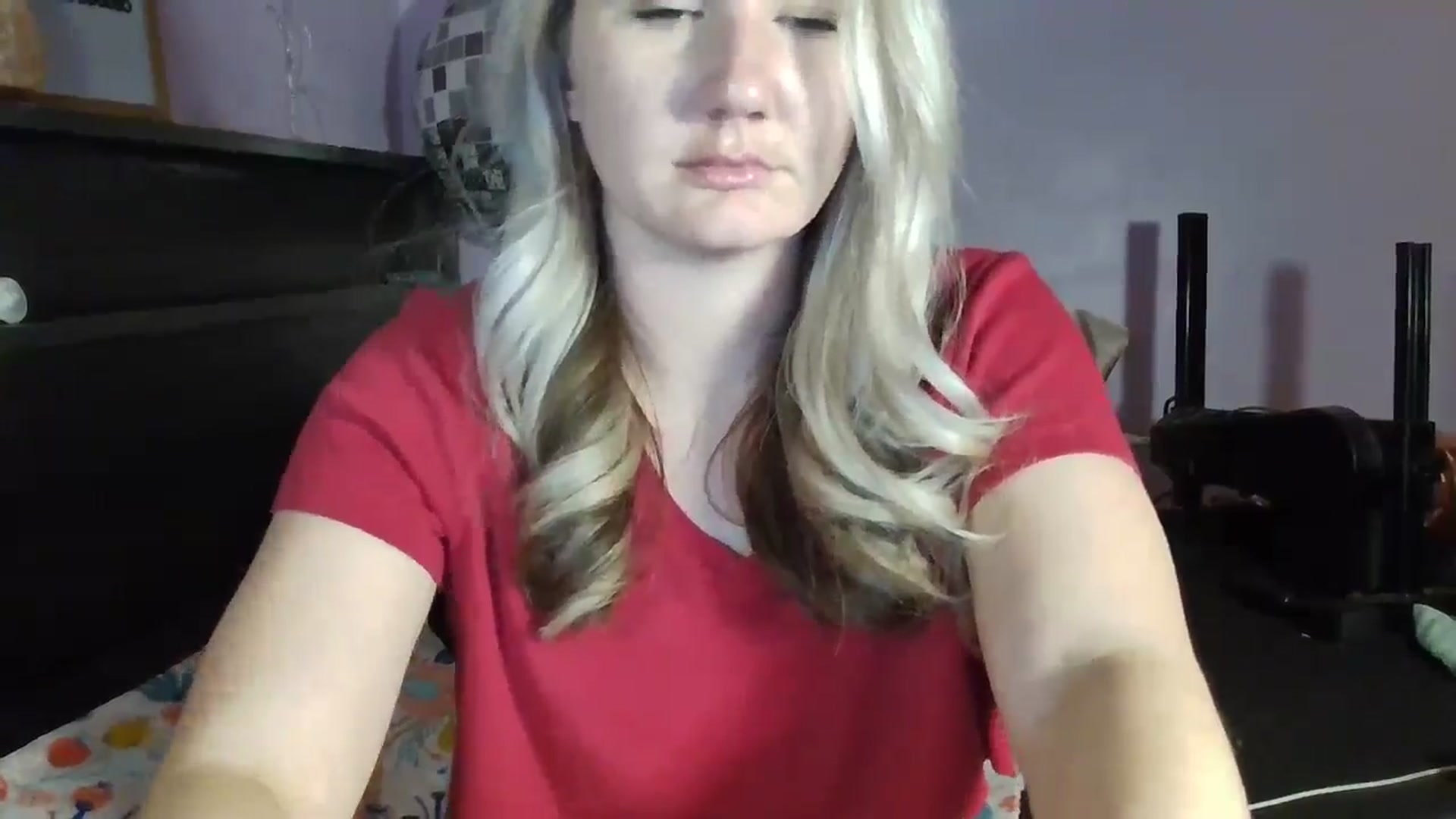 Gallery image thumbnail from EmmaHaze's myfreecams stream on, 03/13/2025, 06:01 image 19 of 20