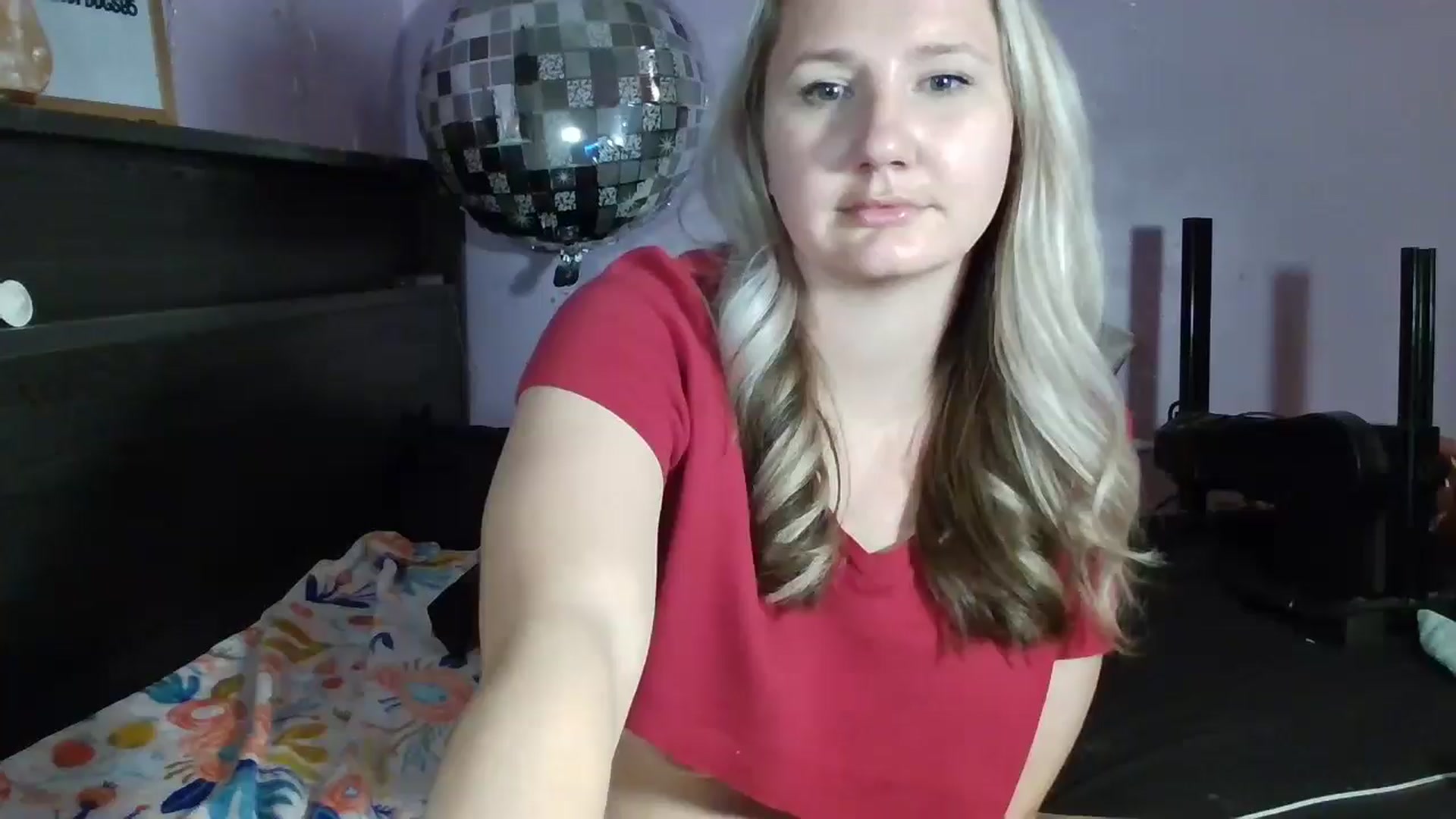 Gallery image thumbnail from EmmaHaze's myfreecams stream on, 03/13/2025, 06:01 image 1 of 20