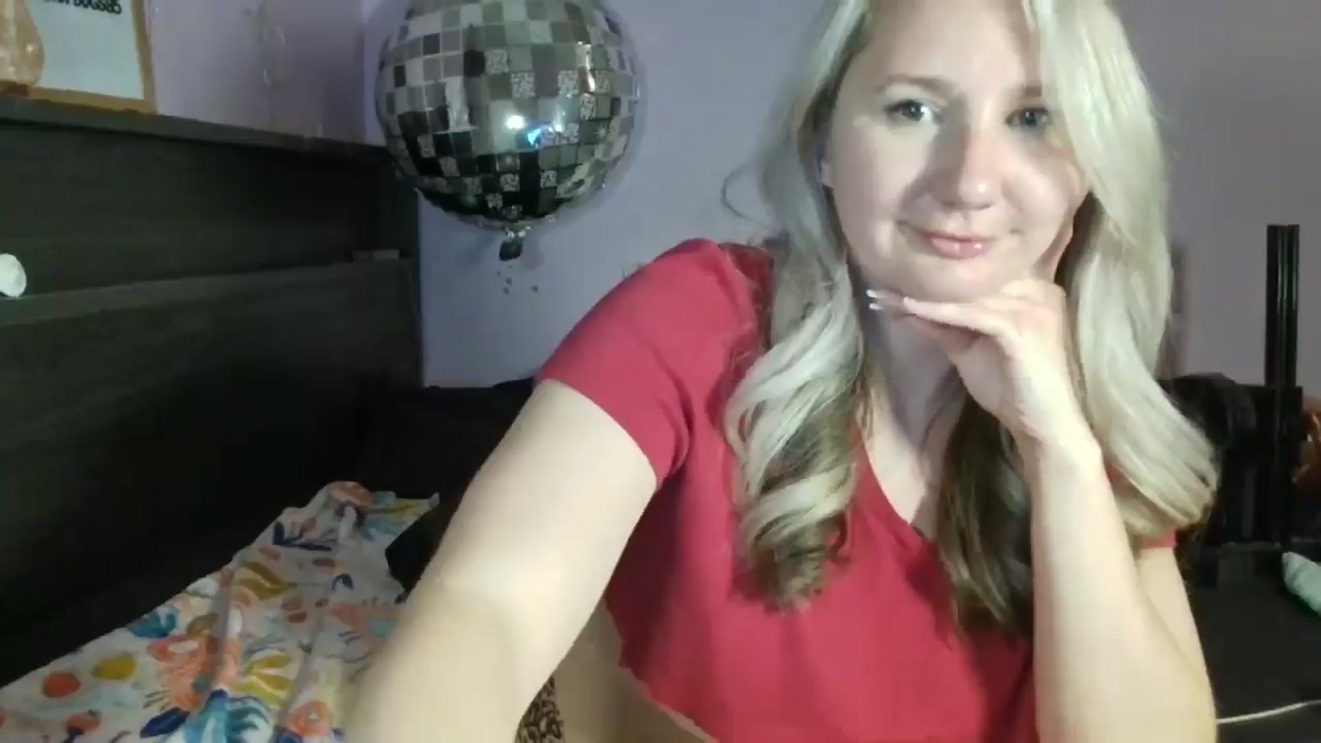 Gallery image thumbnail from EmmaHaze's myfreecams stream on, 03/13/2025, 06:01 image 6 of 20