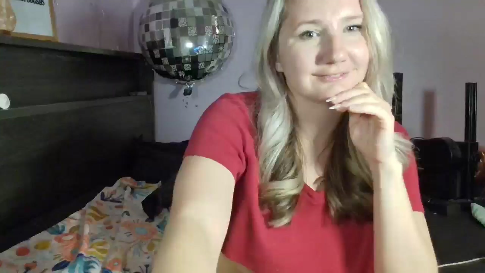 Gallery image thumbnail from EmmaHaze's myfreecams stream on, 03/13/2025, 06:01 image 10 of 20