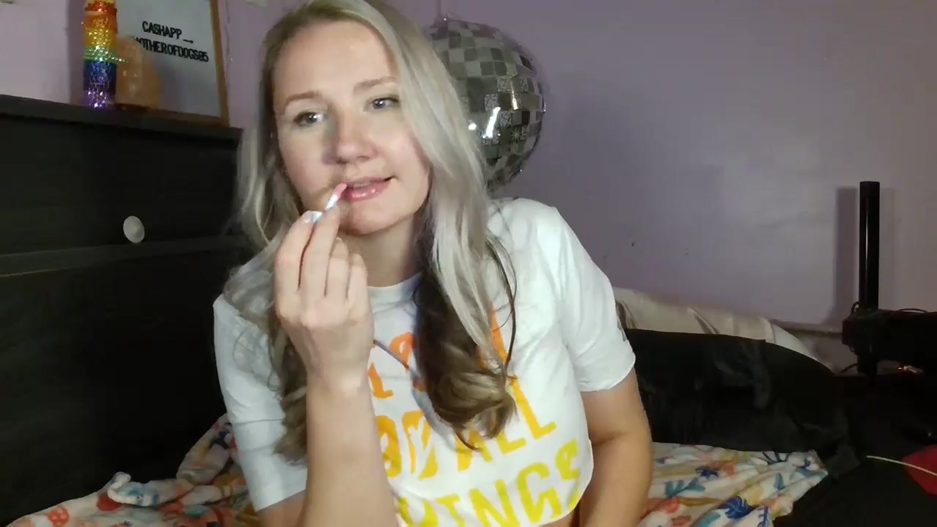 Gallery image thumbnail from EmmaHaze's myfreecams stream on, 03/17/2025, 04:03 image 20 of 20
