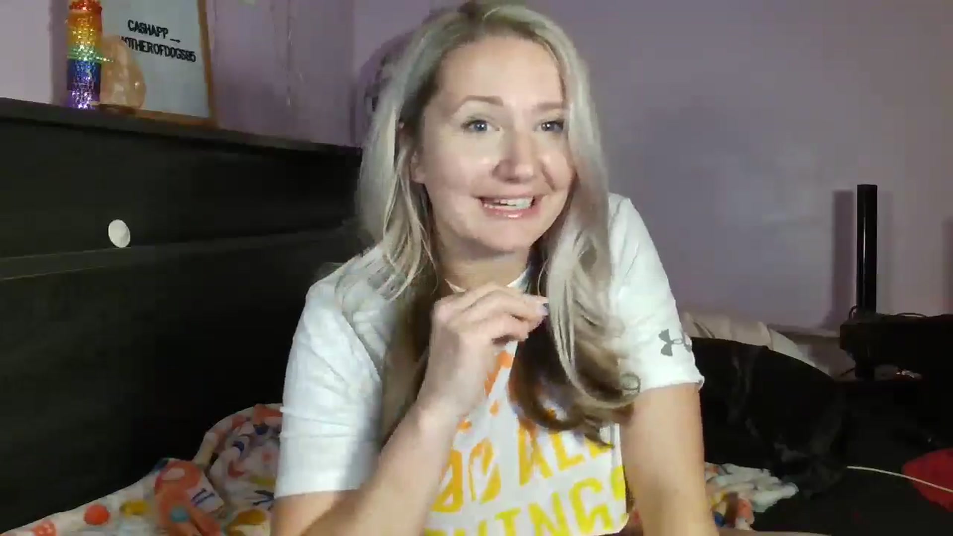 Gallery image thumbnail from EmmaHaze's myfreecams stream on, 03/17/2025, 04:03 image 16 of 20