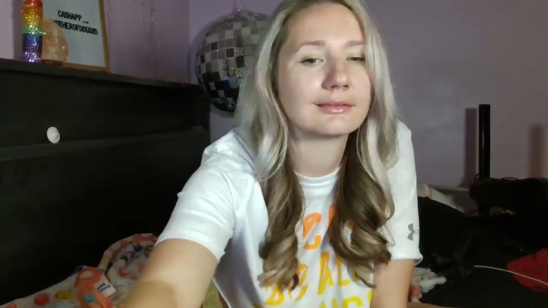 Gallery image thumbnail from EmmaHaze's myfreecams stream on, 03/17/2025, 04:03 image 13 of 20