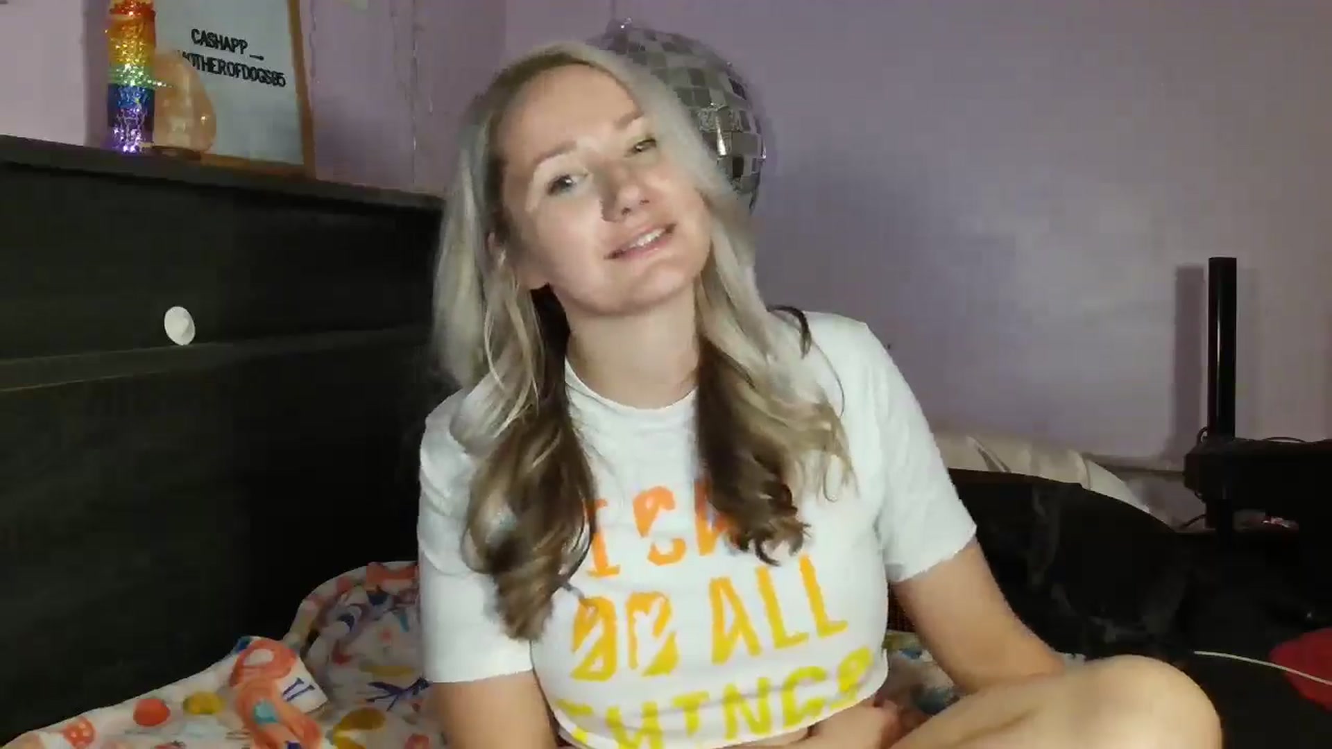 Gallery image thumbnail from EmmaHaze's myfreecams stream on, 03/17/2025, 04:03 image 18 of 20