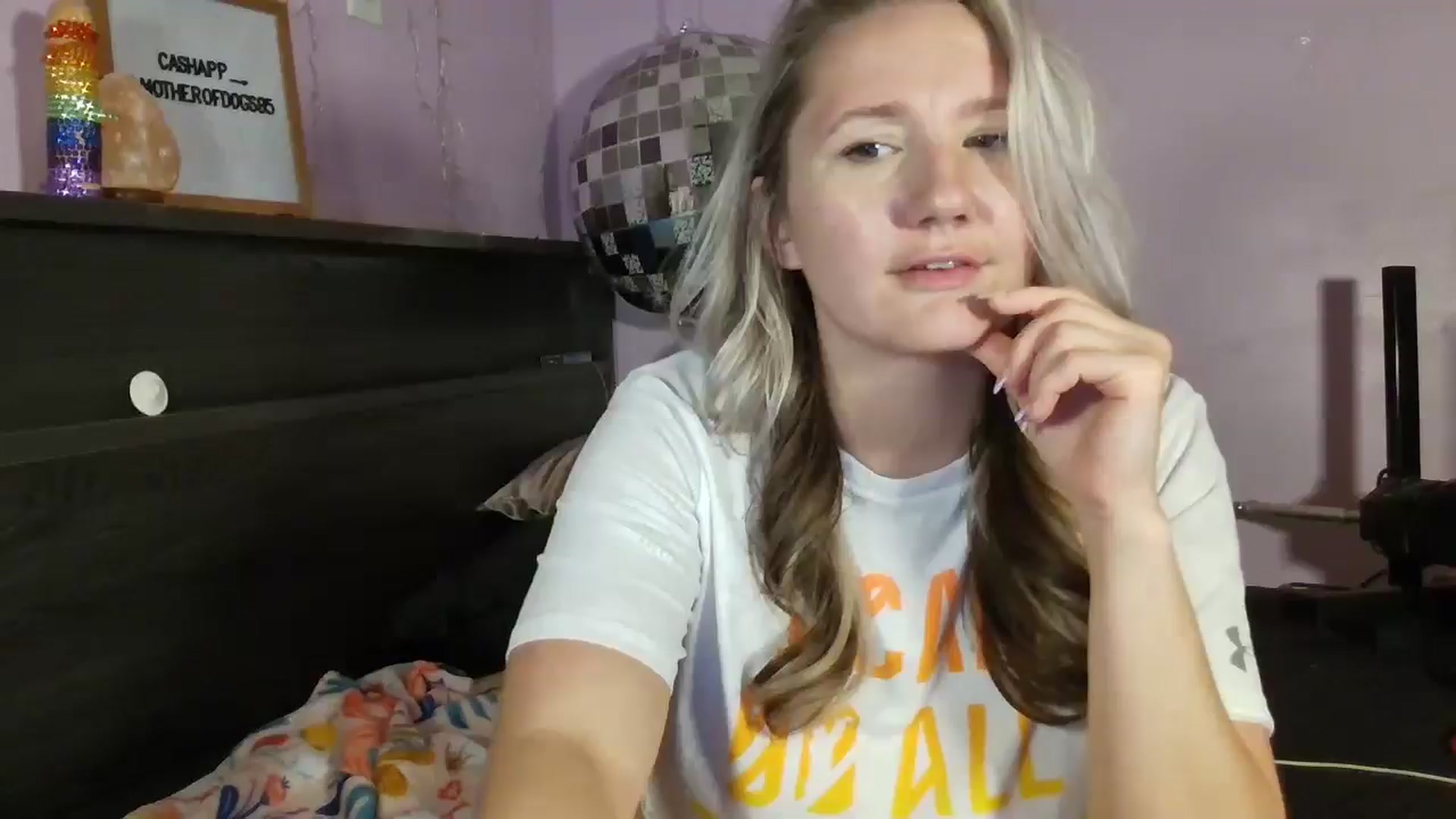 Gallery image thumbnail from EmmaHaze's myfreecams stream on, 03/17/2025, 05:29 image 1 of 20