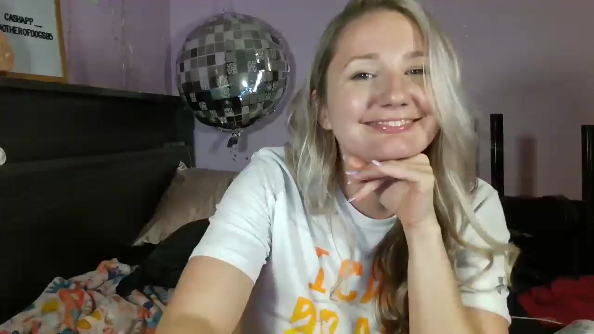 Gallery image thumbnail from EmmaHaze's myfreecams stream on, 03/17/2025, 05:48 image 3 of 20