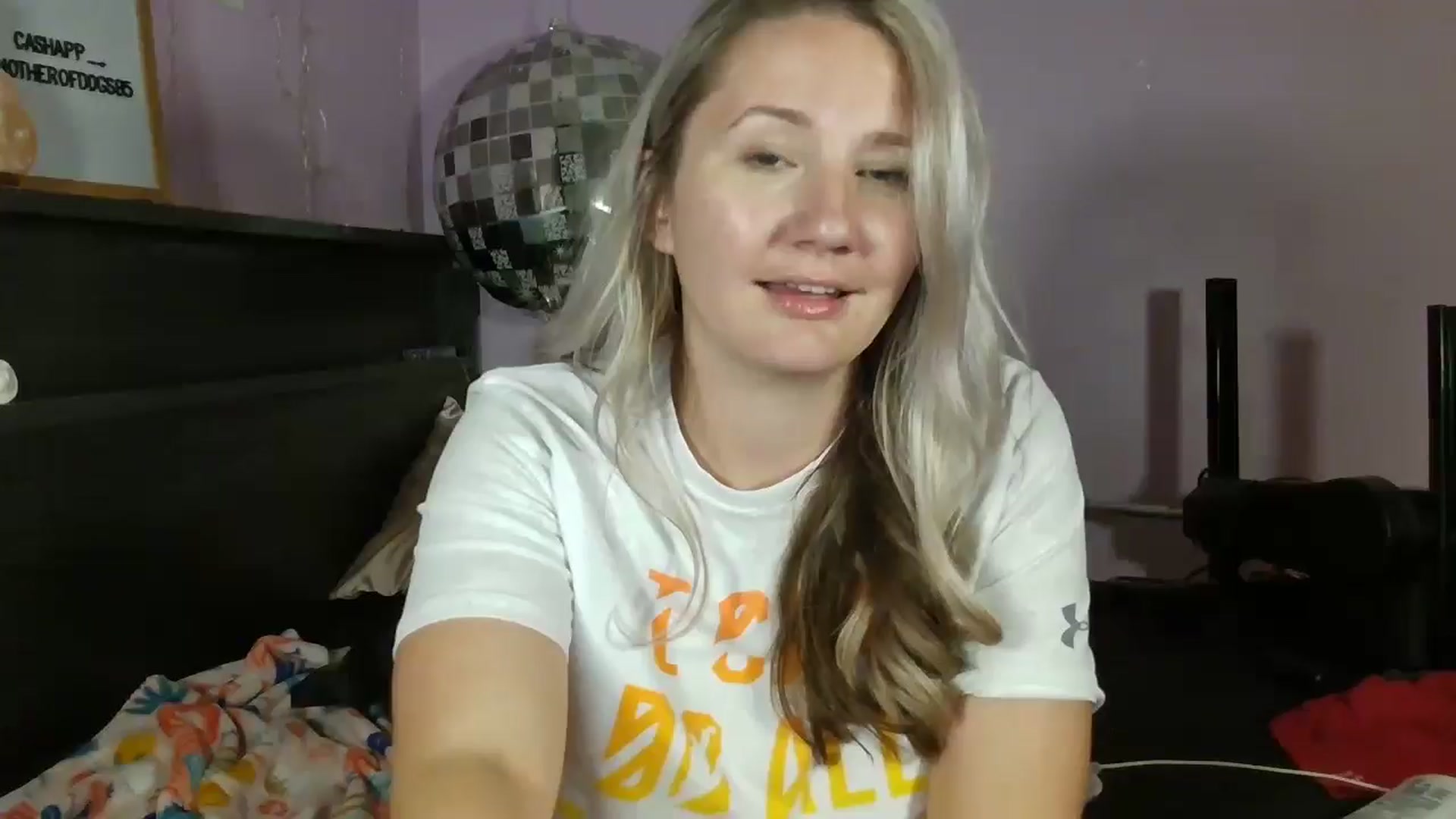 Gallery image thumbnail from EmmaHaze's myfreecams stream on, 03/17/2025, 05:48 image 1 of 20
