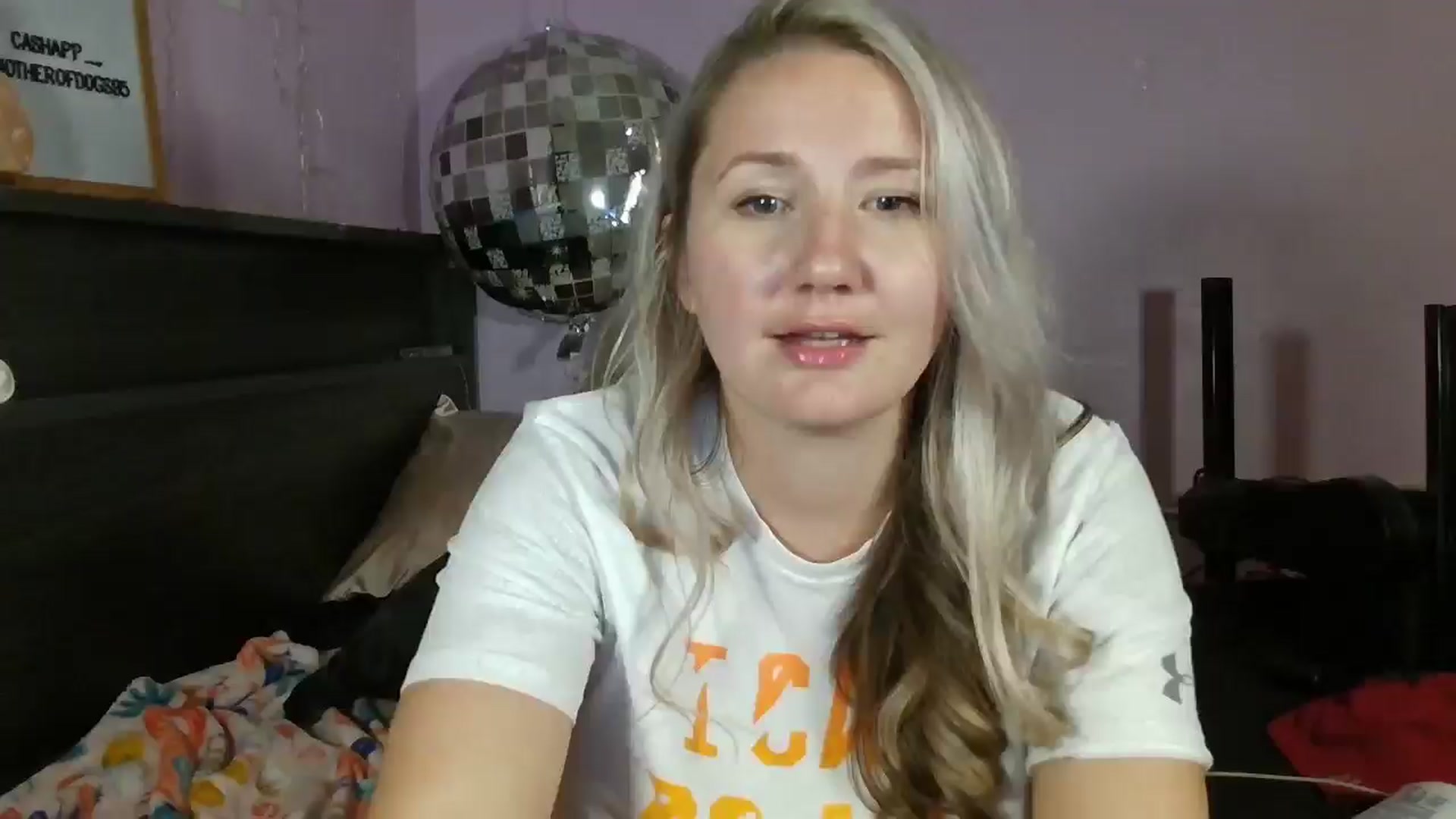 Gallery image thumbnail from EmmaHaze's myfreecams stream on, 03/17/2025, 05:48 image 8 of 20