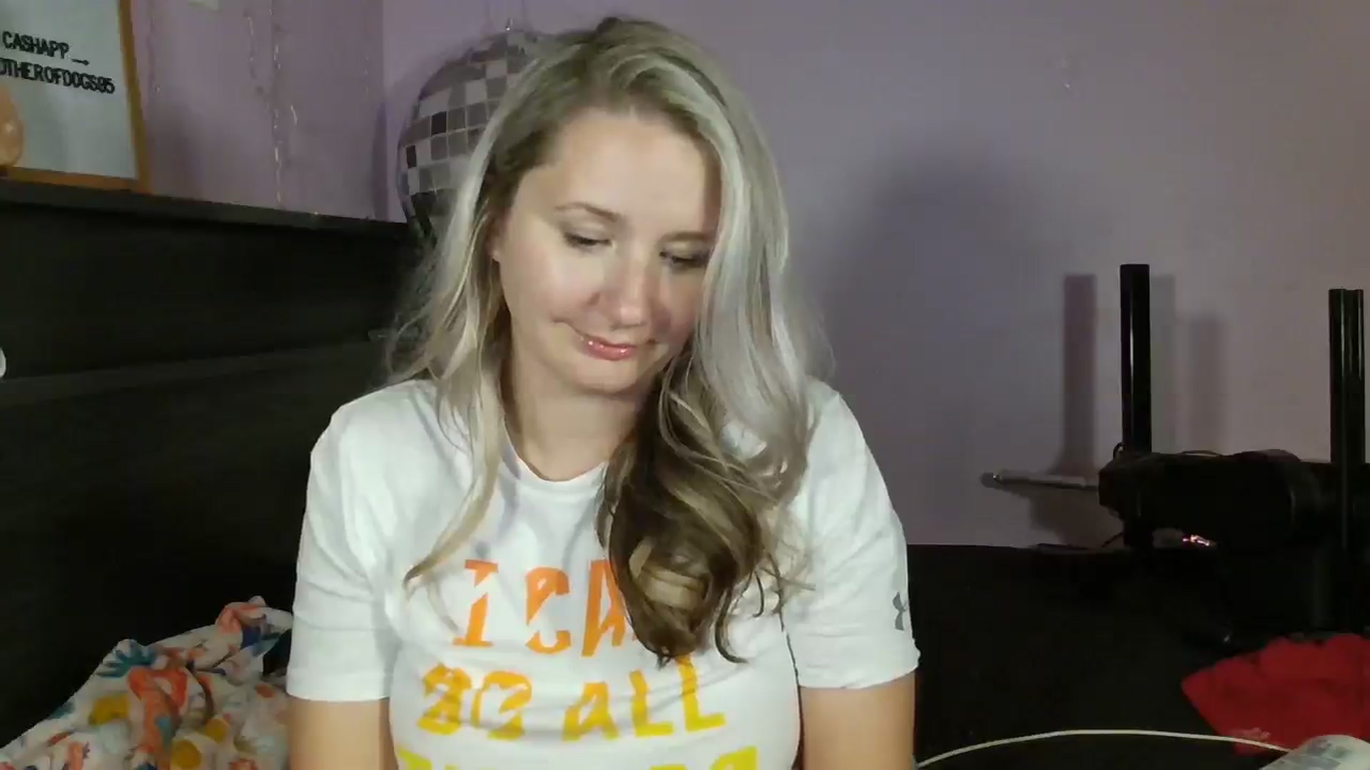Gallery image thumbnail from EmmaHaze's myfreecams stream on, 03/17/2025, 05:48 image 19 of 20