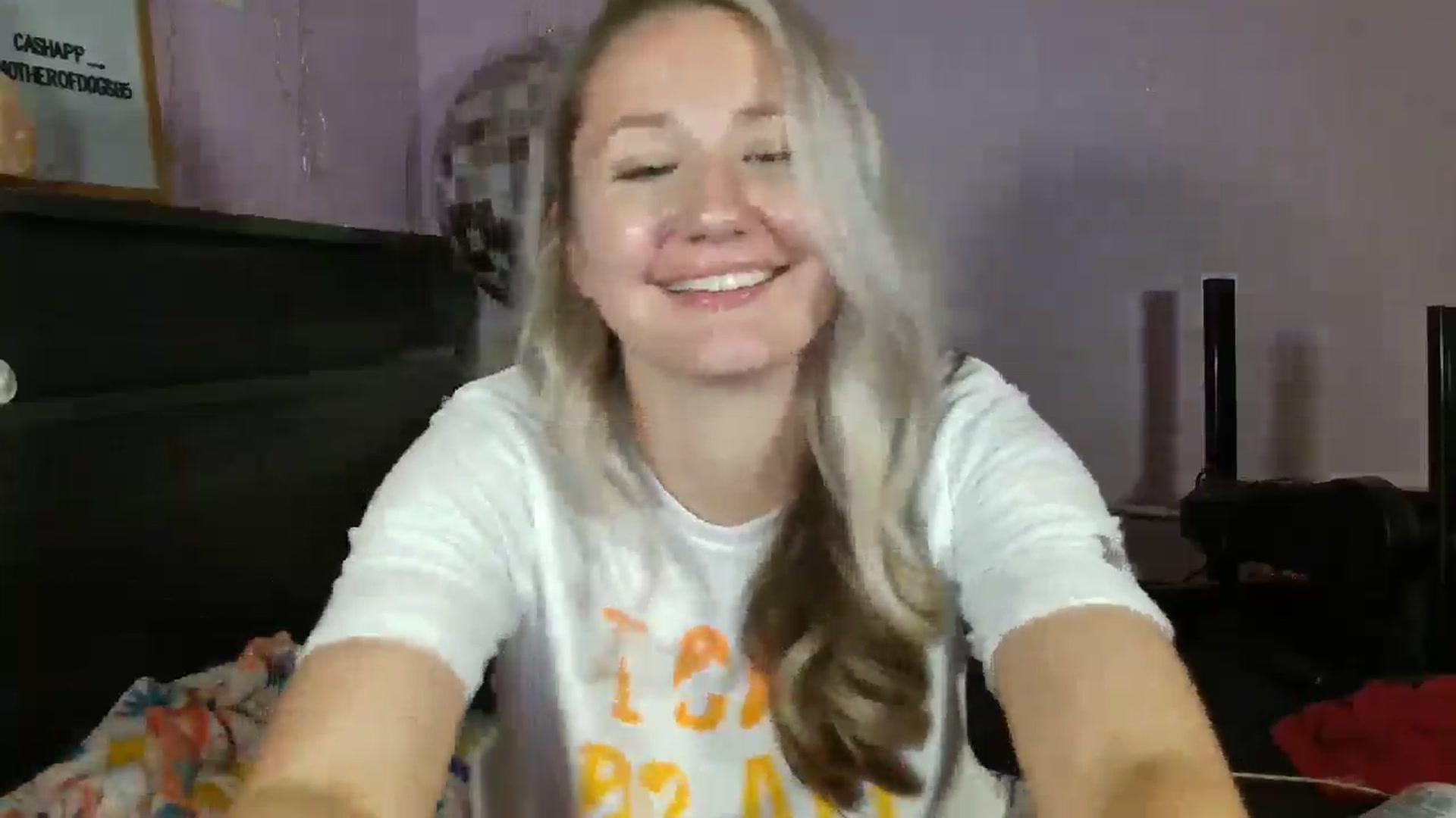 Gallery image thumbnail from EmmaHaze's myfreecams stream on, 03/17/2025, 05:48 image 4 of 20