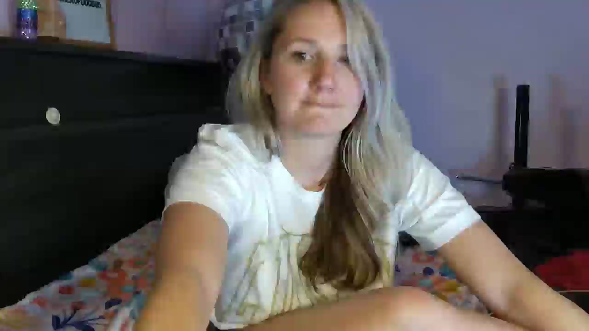 Gallery image thumbnail from EmmaHaze's myfreecams stream on, 03/18/2025, 06:49 image 13 of 20