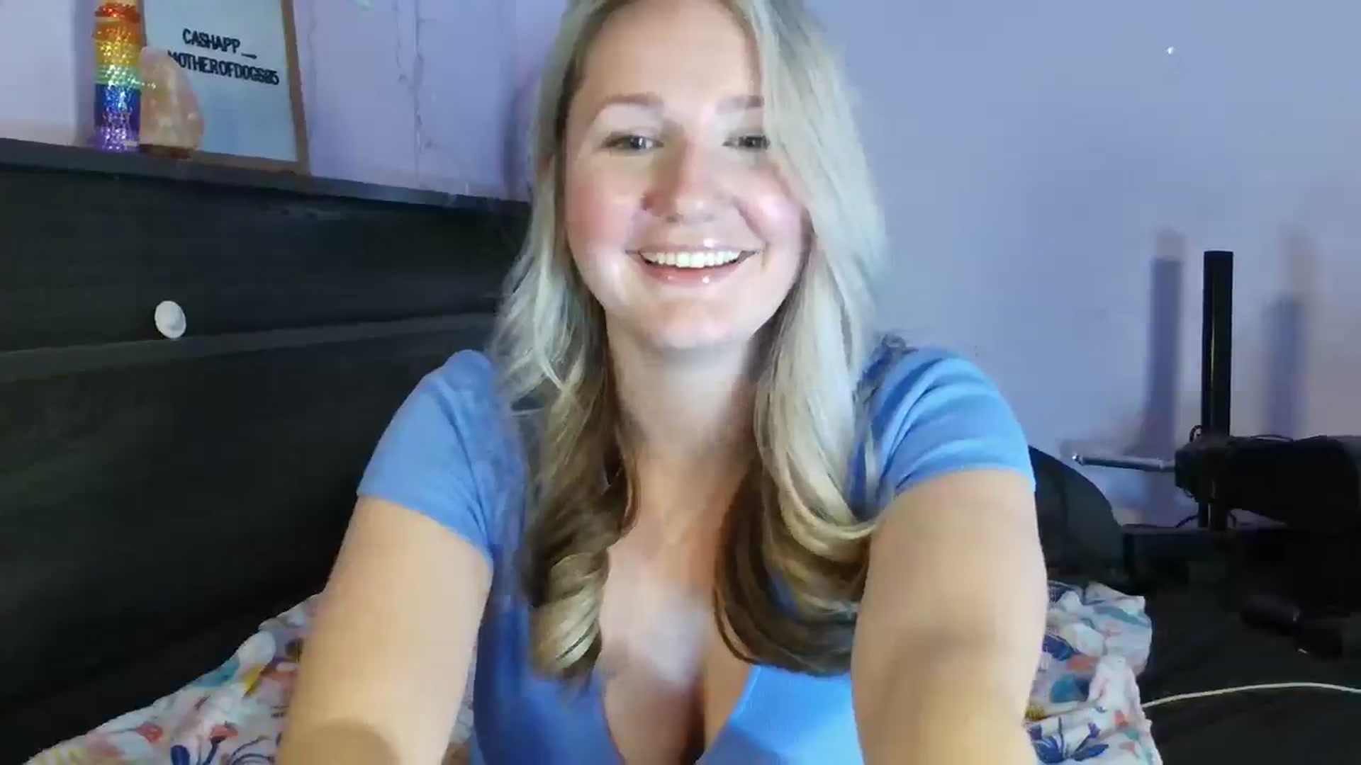 Gallery image thumbnail from EmmaHaze's myfreecams stream on, 03/19/2025, 03:10 image 10 of 20