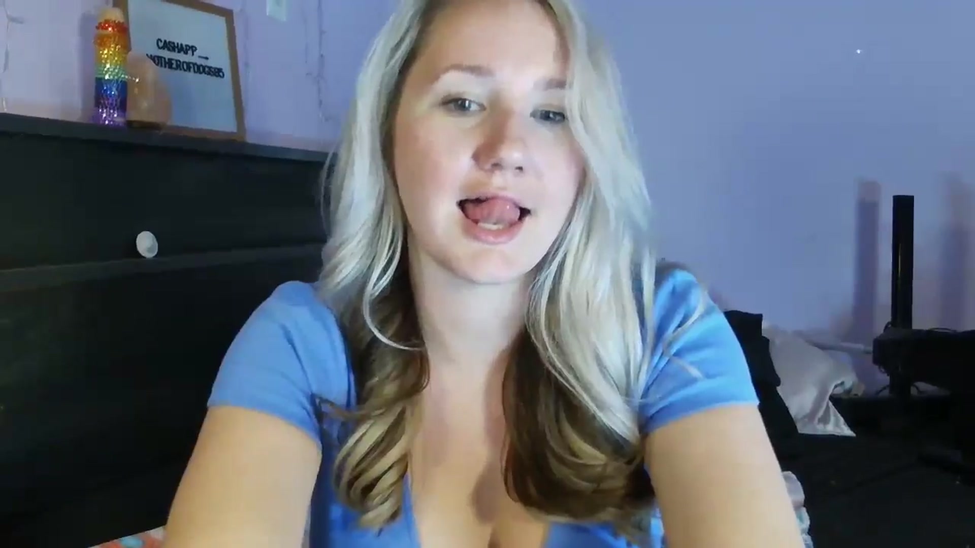 Gallery image thumbnail from EmmaHaze's myfreecams stream on, 03/19/2025, 04:52 image 14 of 20