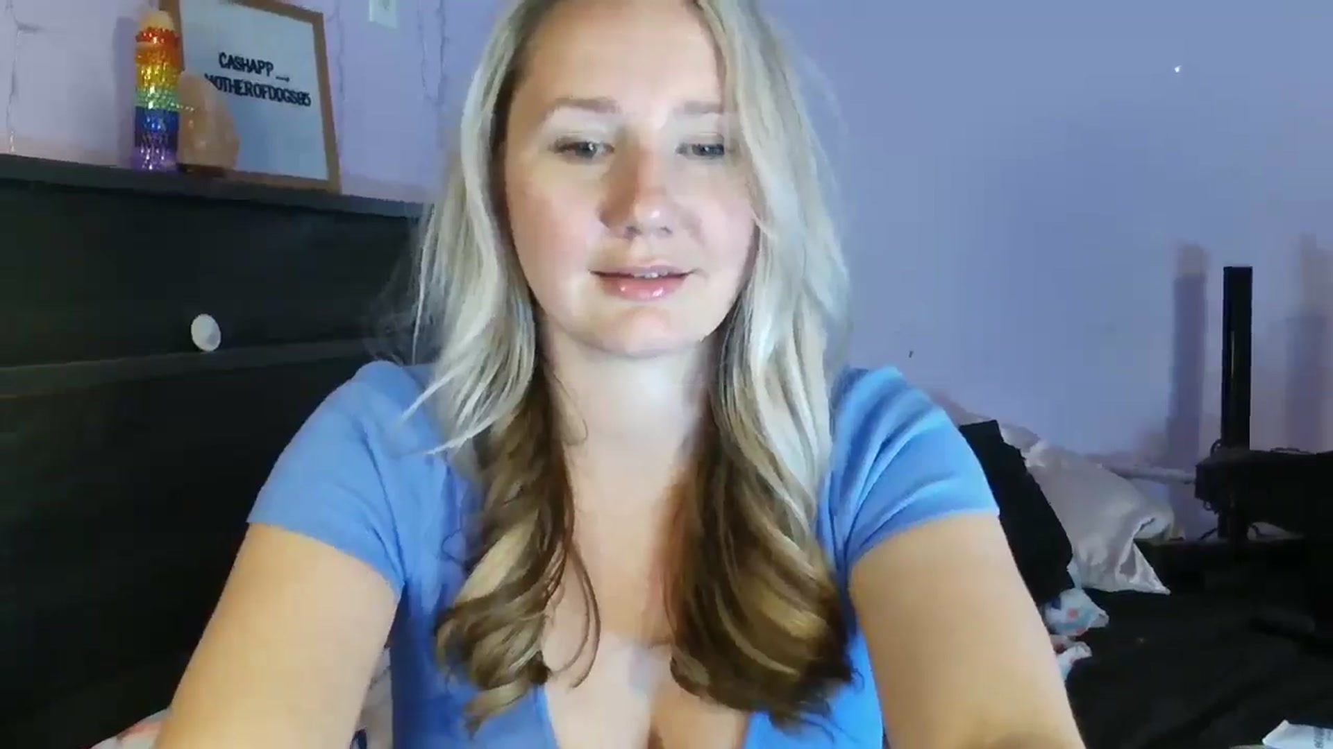 Gallery image thumbnail from EmmaHaze's myfreecams stream on, 03/19/2025, 05:11 image 12 of 20