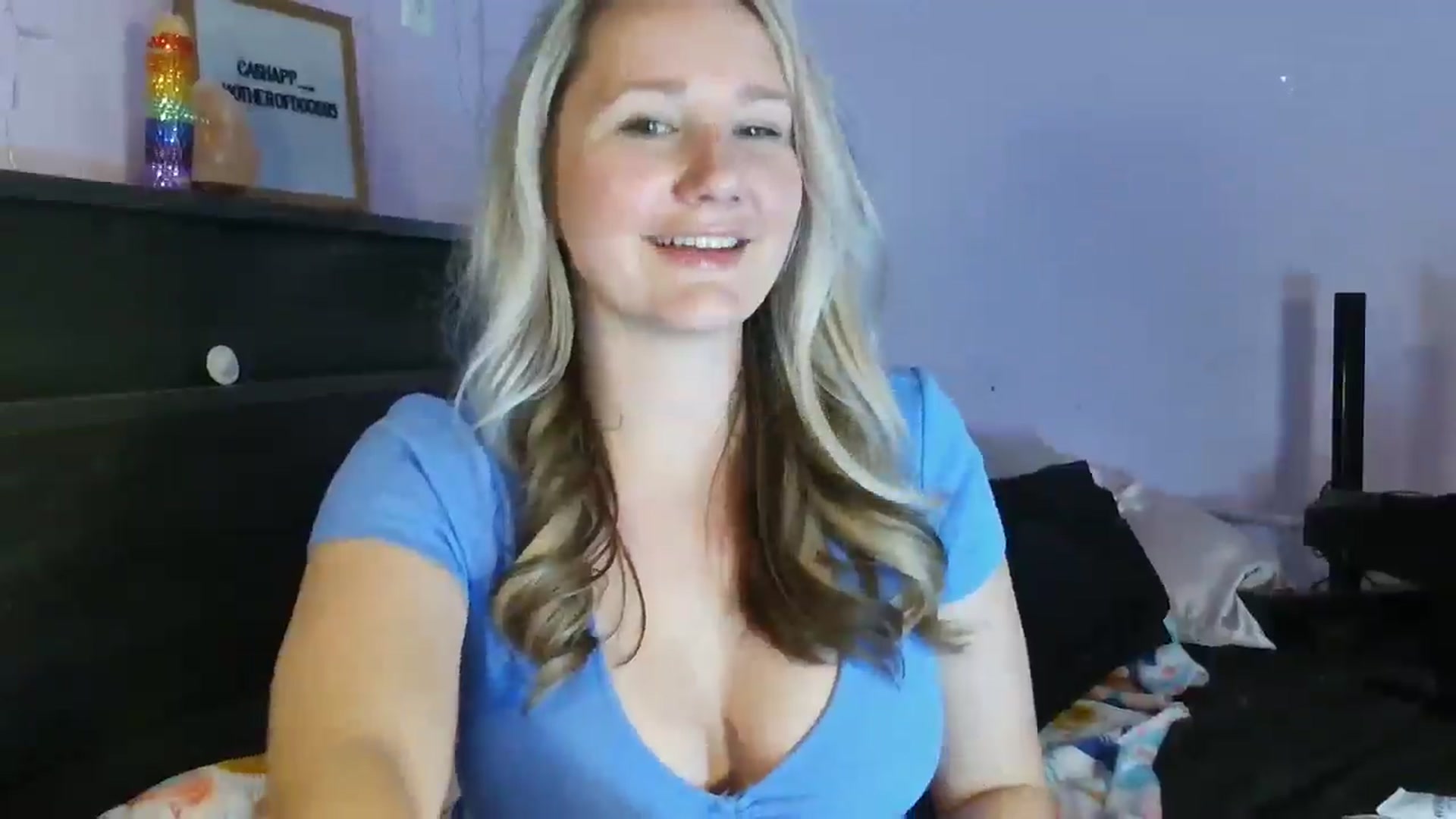 Gallery image thumbnail from EmmaHaze's myfreecams stream on, 03/19/2025, 05:11 image 8 of 20