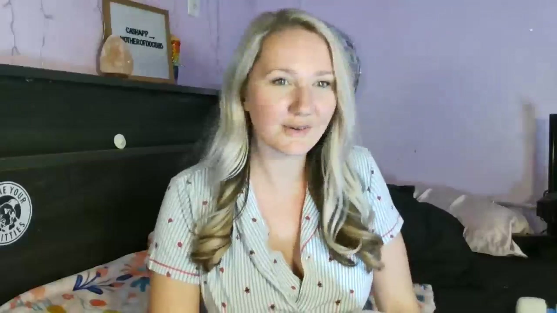 Gallery image thumbnail from EmmaHaze's myfreecams stream on, 03/20/2025, 05:42 image 10 of 20
